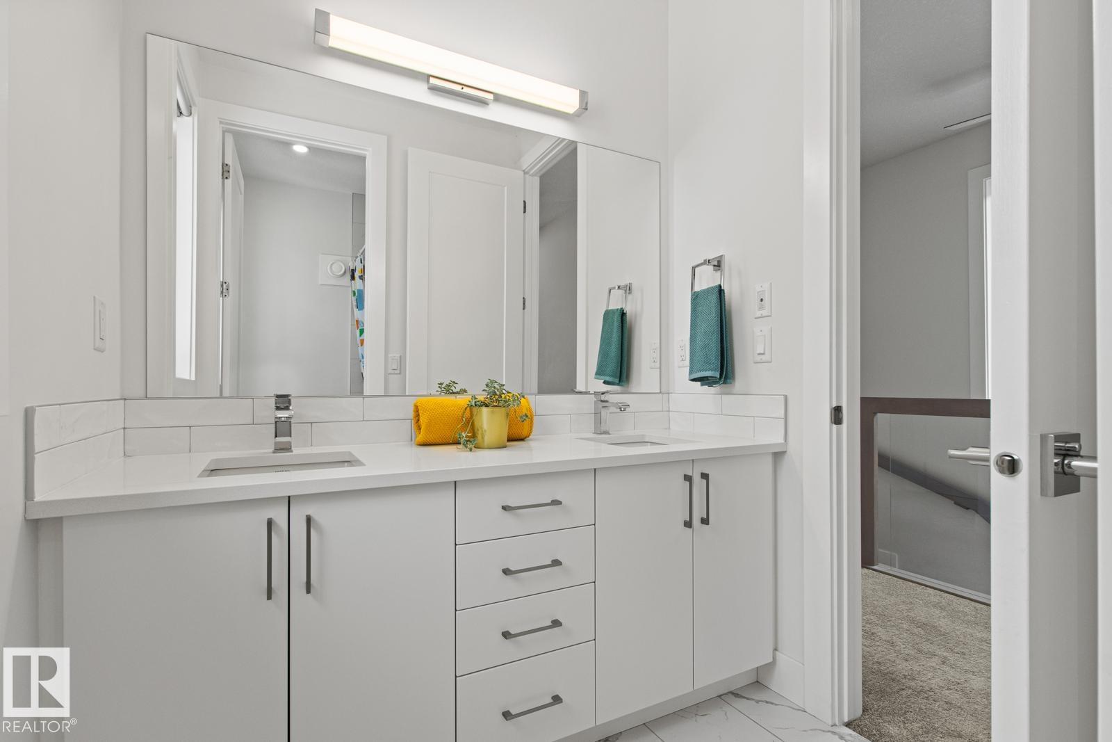 Photo 38 at 11123 70 Avenue NW, Parkallen, Edmonton