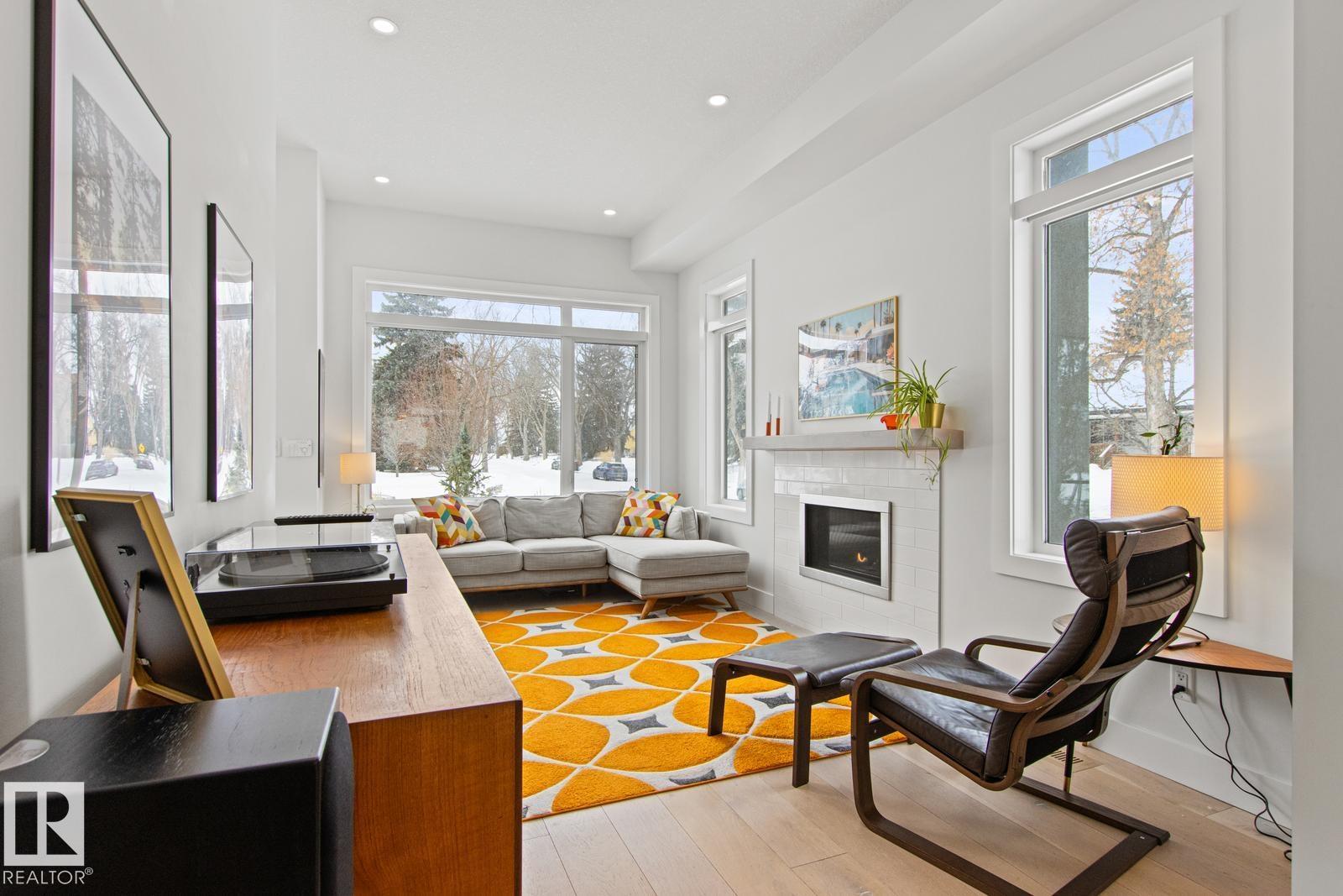 Photo 10 at 11123 70 Avenue NW, Parkallen, Edmonton