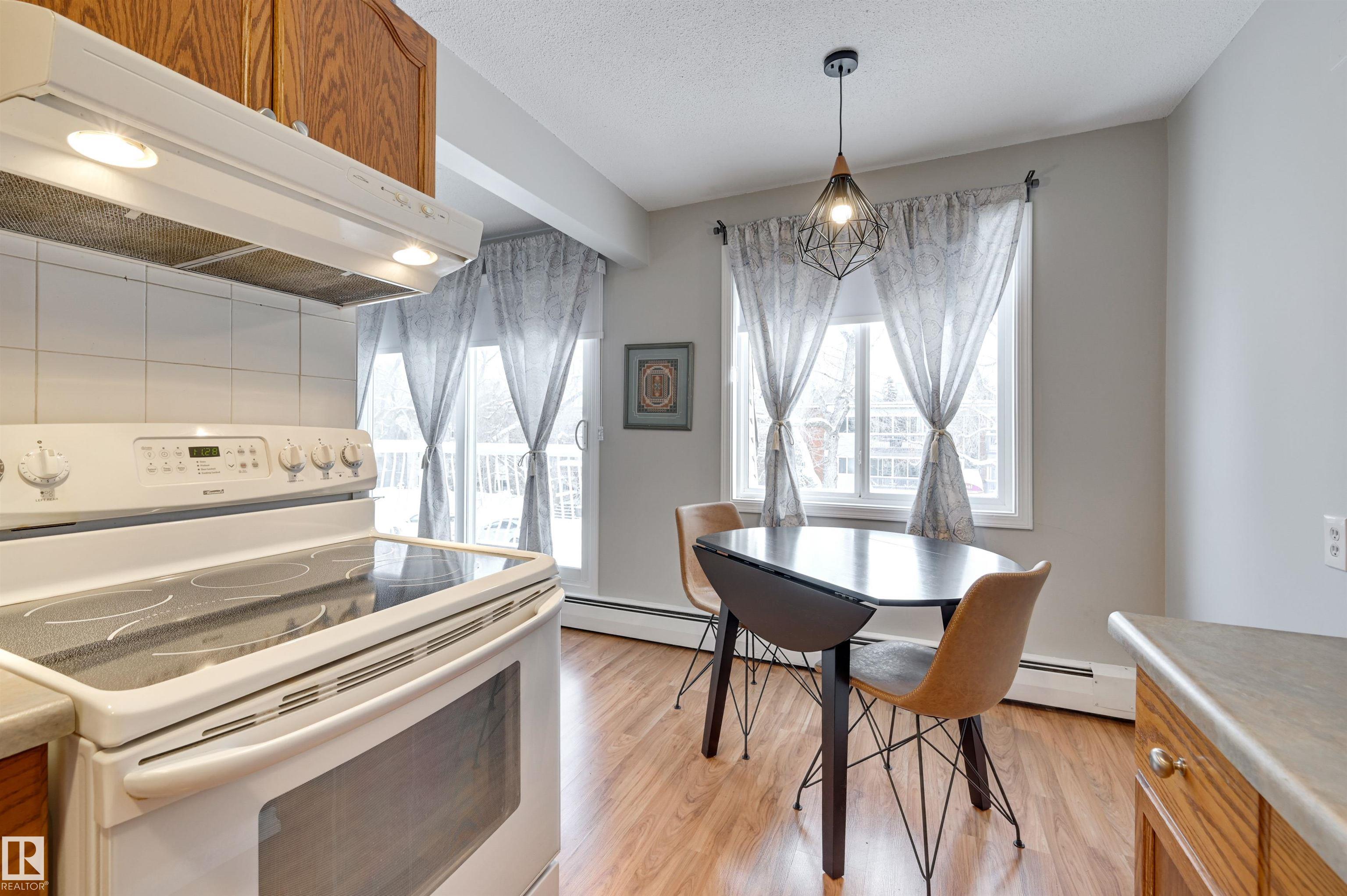 Photo 13 at 302 - 10230 114 Street NW, Wîhkwêntôwin, Edmonton