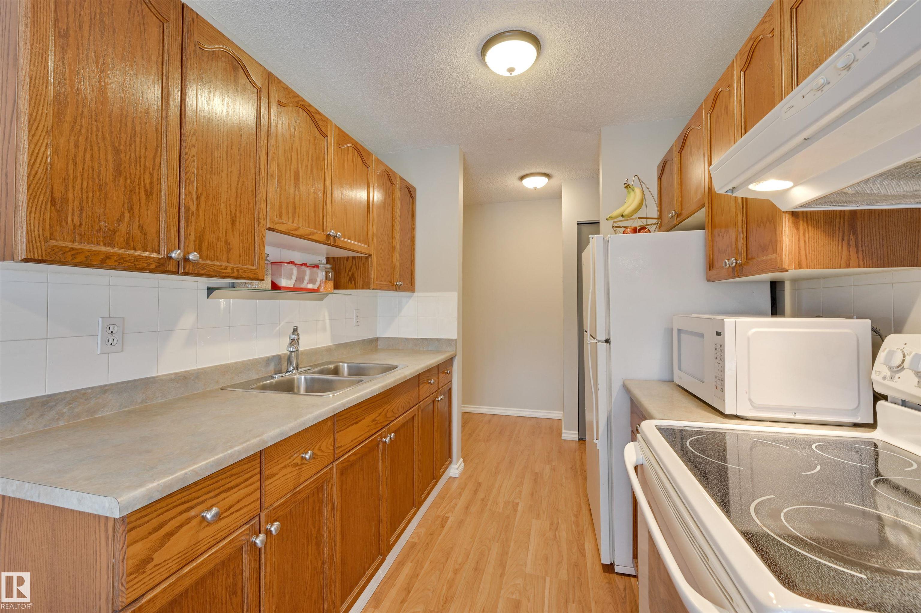 Photo 21 at 302 - 10230 114 Street NW, Wîhkwêntôwin, Edmonton