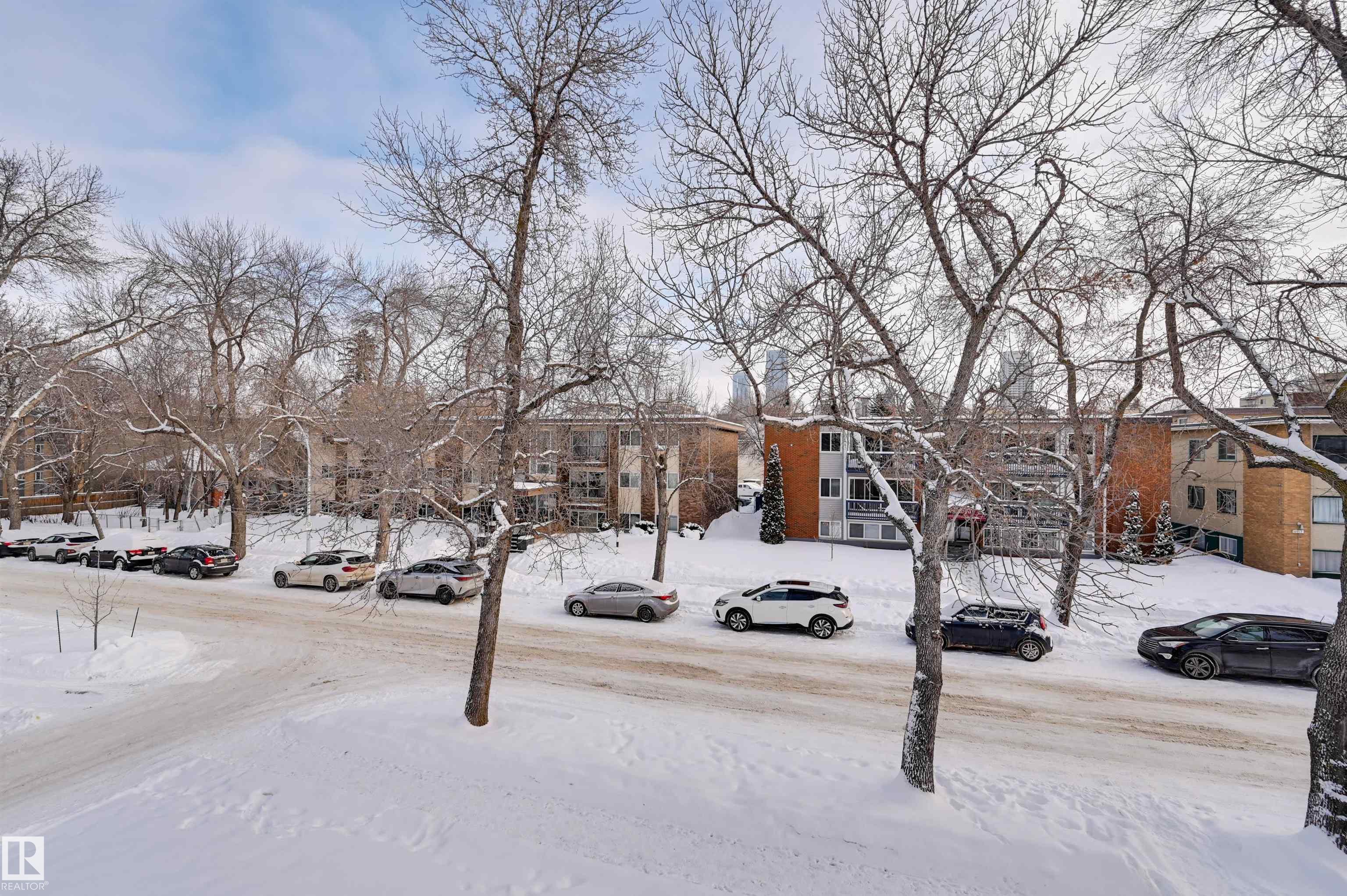 Photo 34 at 302 - 10230 114 Street NW, Wîhkwêntôwin, Edmonton