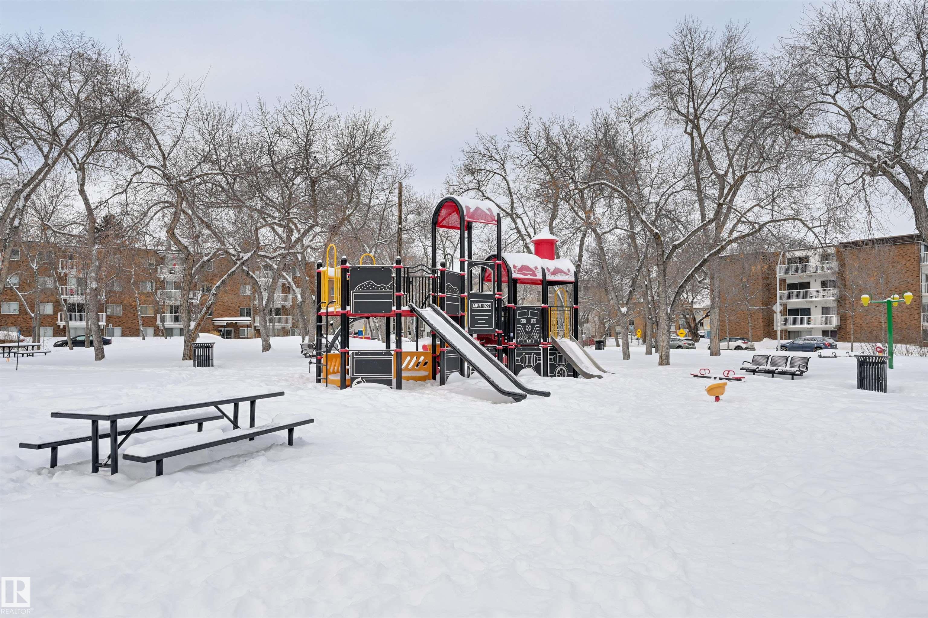 Photo 37 at 302 - 10230 114 Street NW, Wîhkwêntôwin, Edmonton