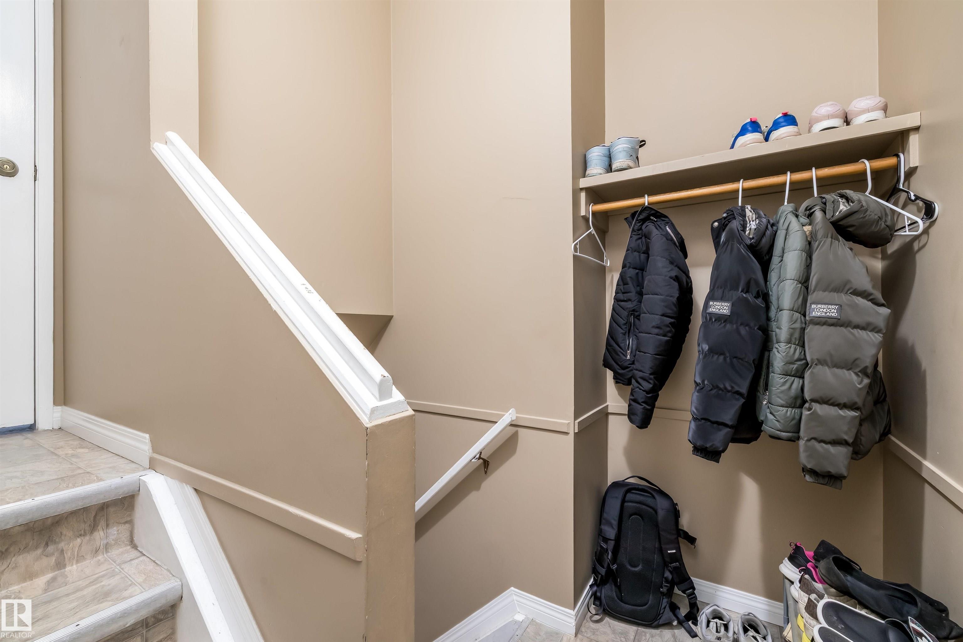 Photo 24 at 3620 42a Avenue NW, Kiniski Gardens, Edmonton