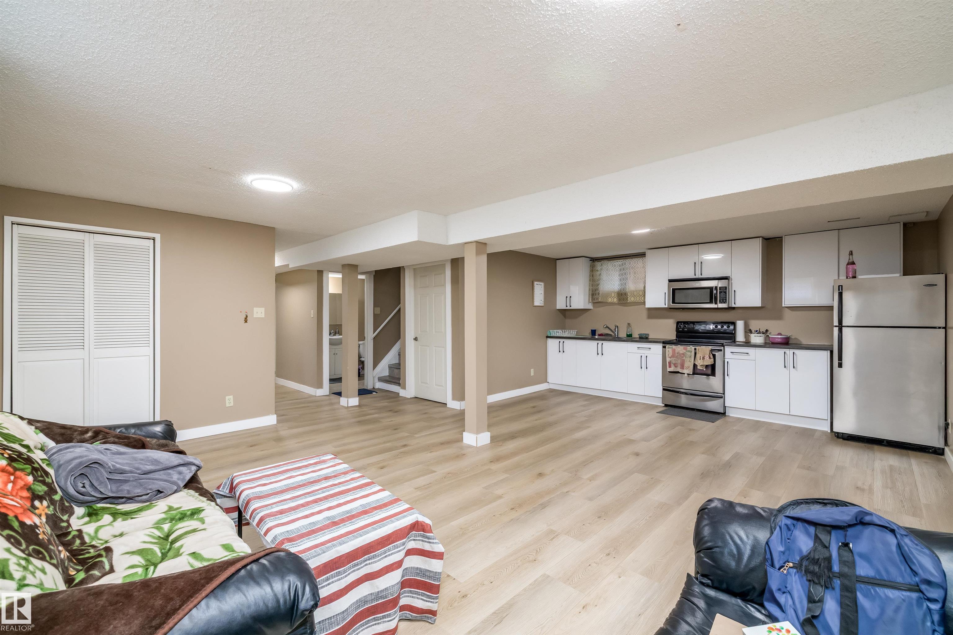 Photo 30 at 3620 42a Avenue NW, Kiniski Gardens, Edmonton