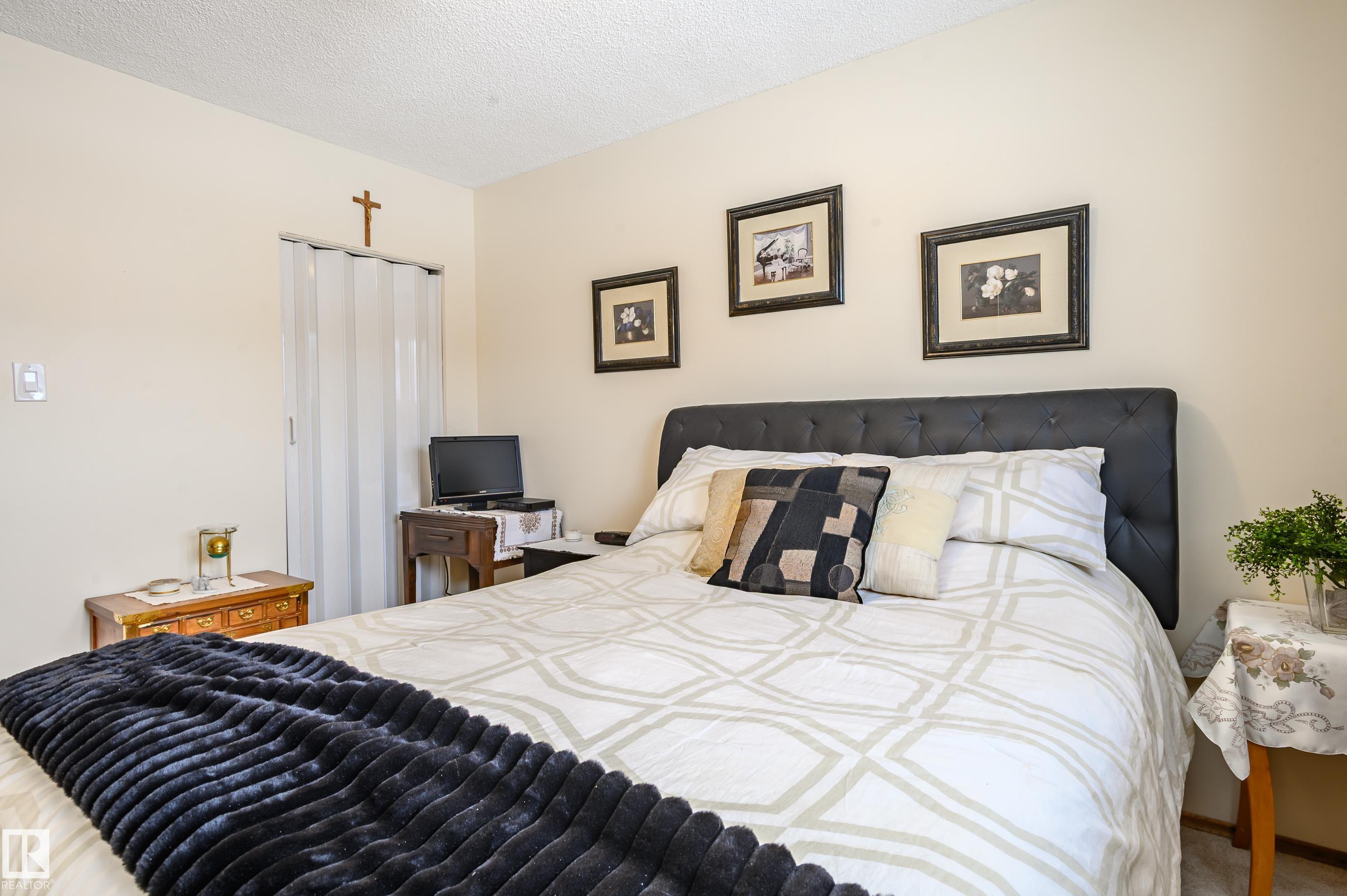 Photo 22 at 13420 113a Street NW, Kensington, Edmonton