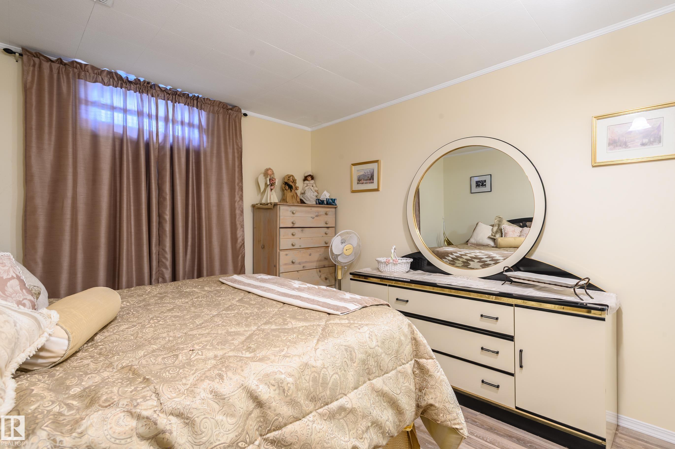 Photo 38 at 13420 113a Street NW, Kensington, Edmonton