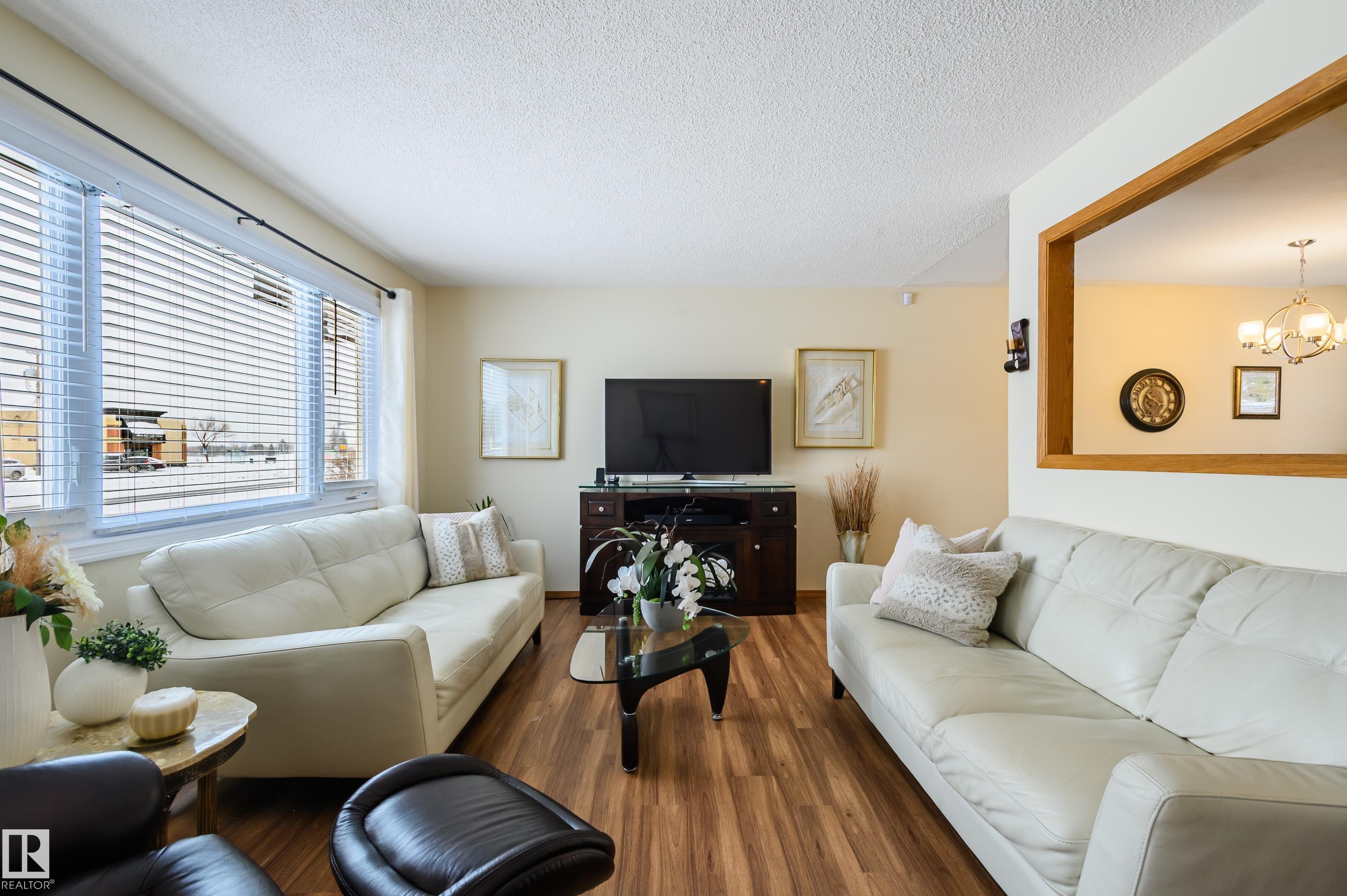 13420 113a Street NW, Kensington, Edmonton