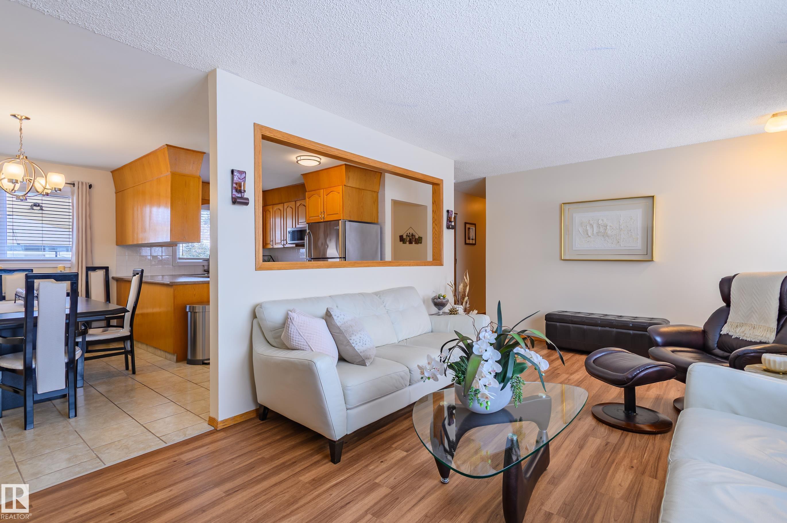 Photo 6 at 13420 113a Street NW, Kensington, Edmonton