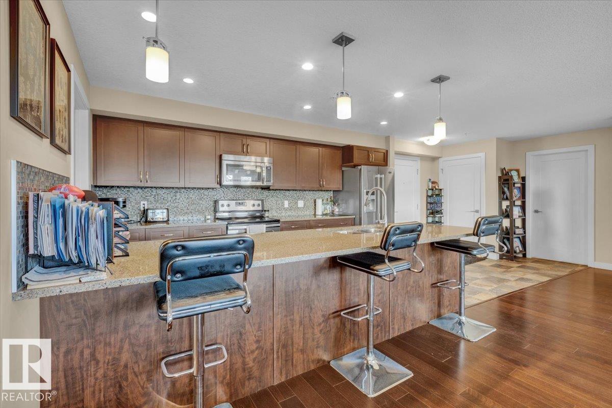 Photo 12 at 5029 Edgemont Boulevard NW, Edgemont, Edmonton