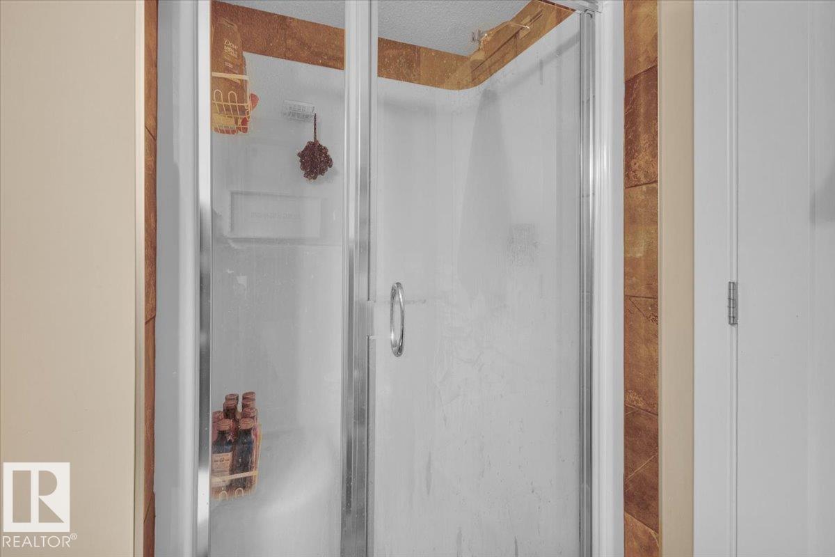 Photo 27 at 5029 Edgemont Boulevard NW, Edgemont, Edmonton