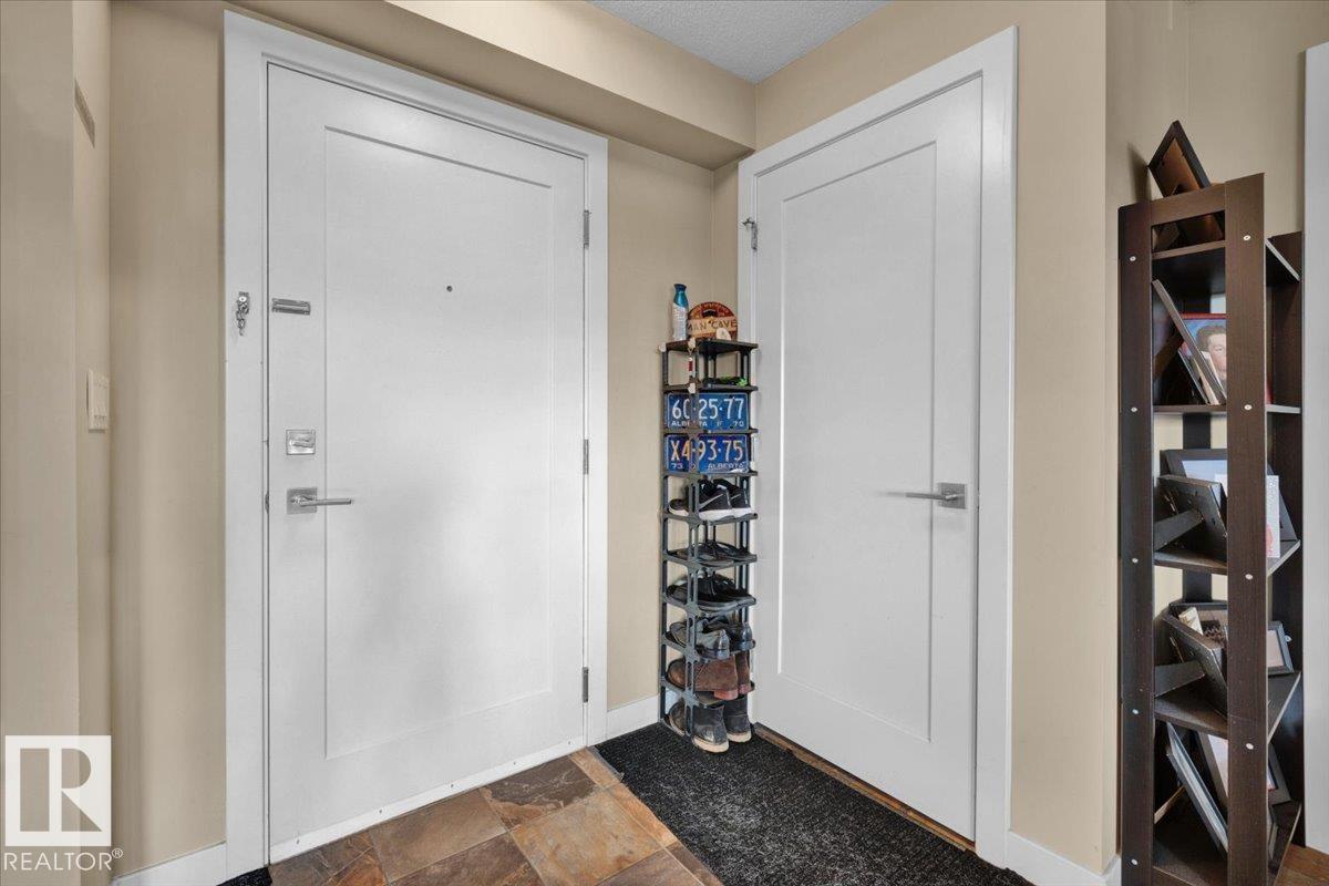 Photo 8 at 5029 Edgemont Boulevard NW, Edgemont, Edmonton