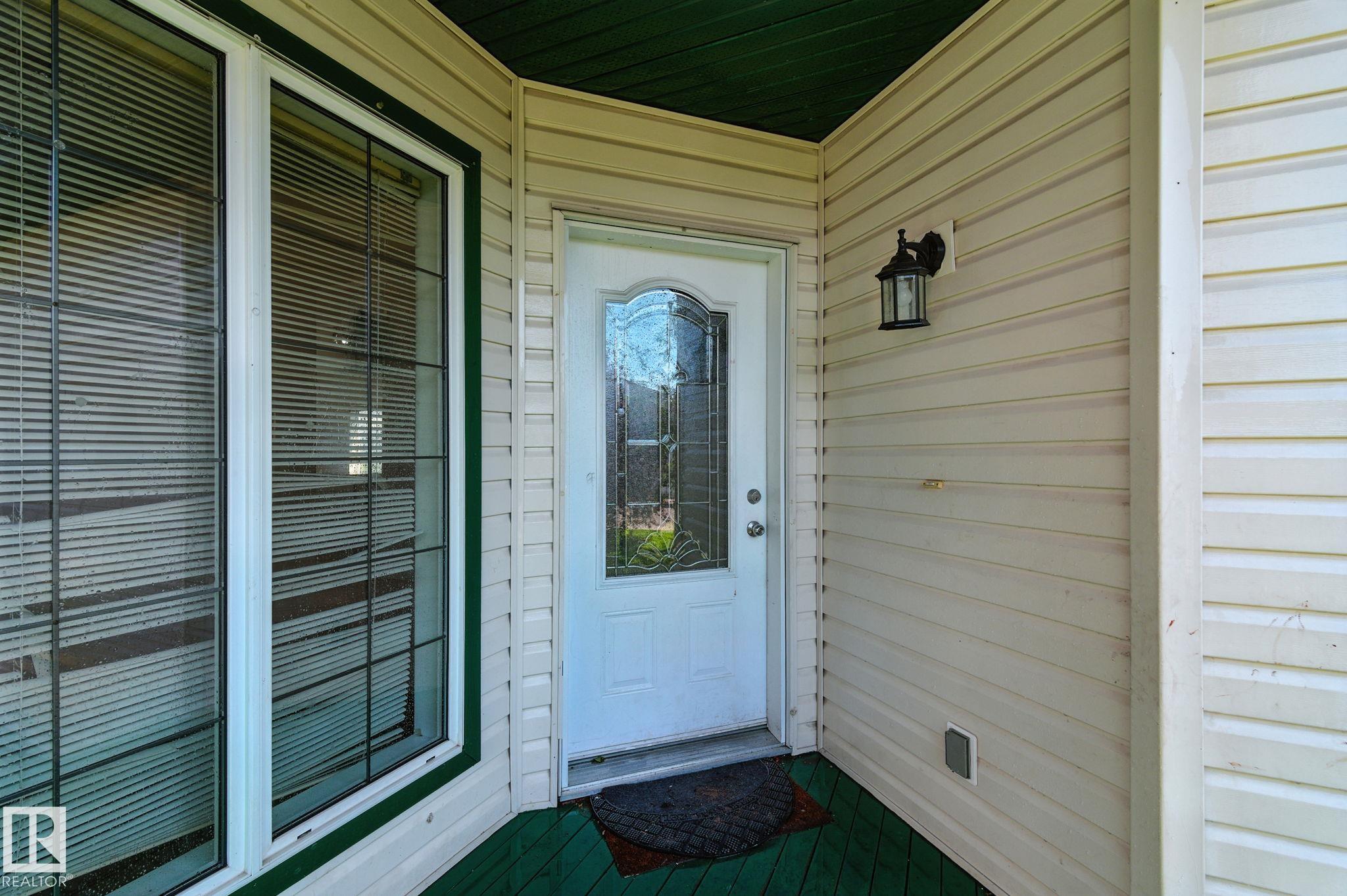 7836 7 Avenue SW, Ellerslie, Edmonton