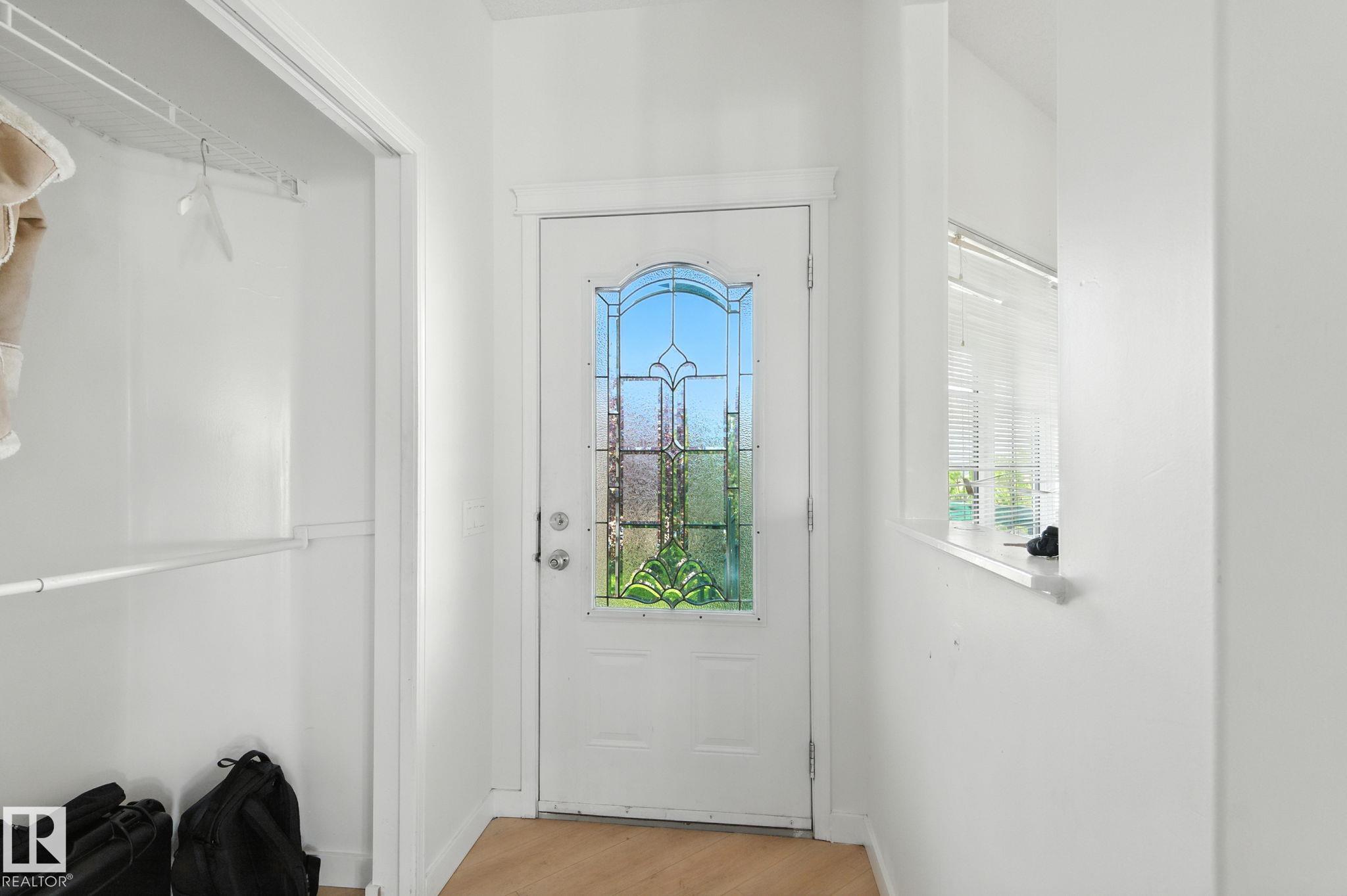 7836 7 Avenue SW, Ellerslie, Edmonton