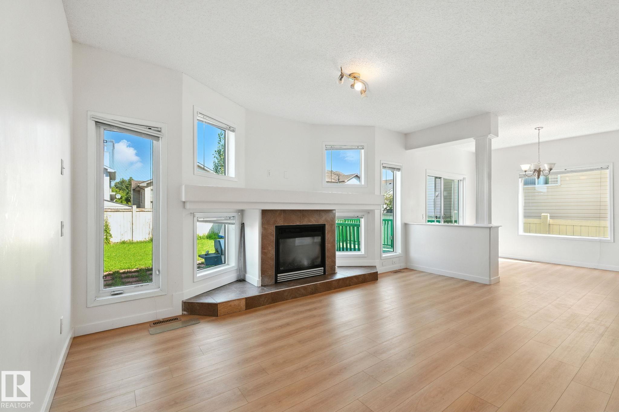 Photo 12 at 7836 7 Avenue SW, Ellerslie, Edmonton