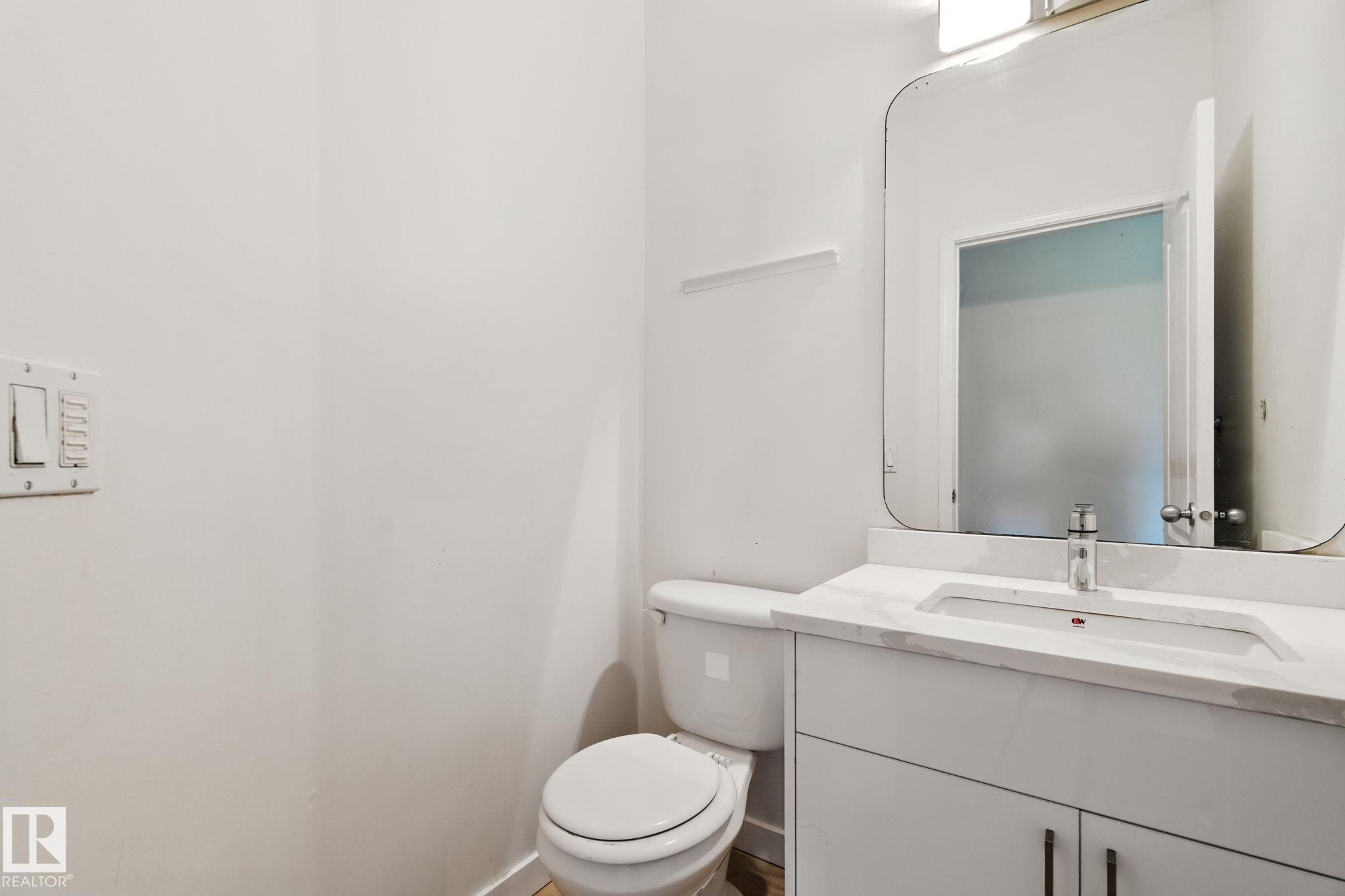 Photo 19 at 7836 7 Avenue SW, Ellerslie, Edmonton