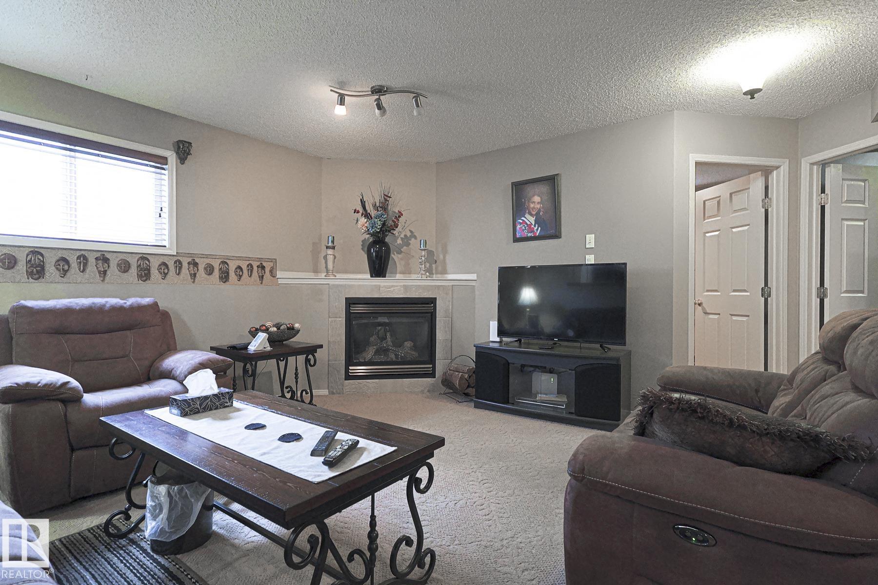 Photo 32 at 21304 88 Avenue NW, Suder Greens, Edmonton