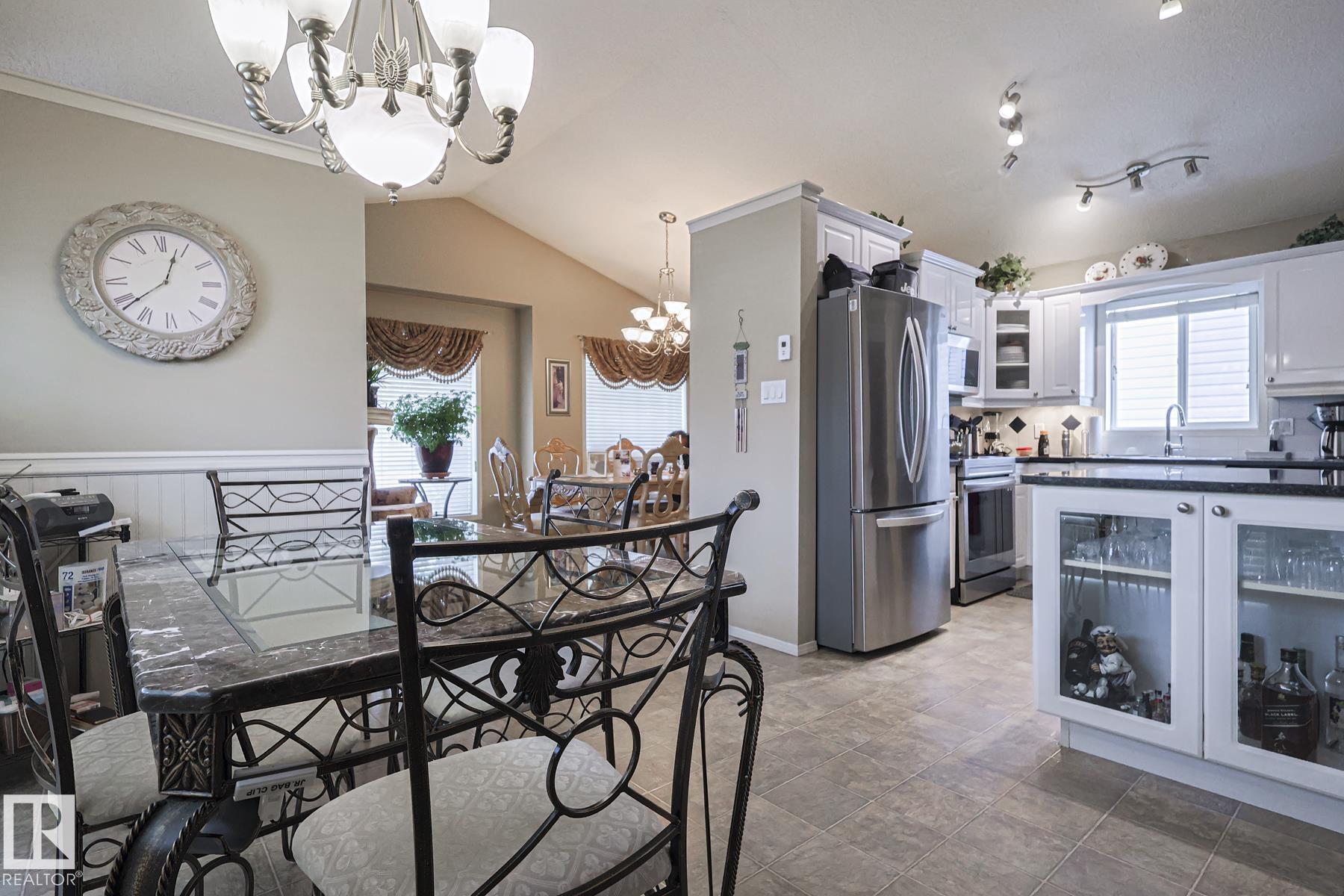 Photo 6 at 21304 88 Avenue NW, Suder Greens, Edmonton