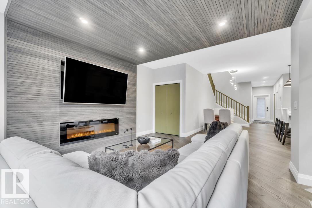 8617 108a Street NW, Garneau, Edmonton