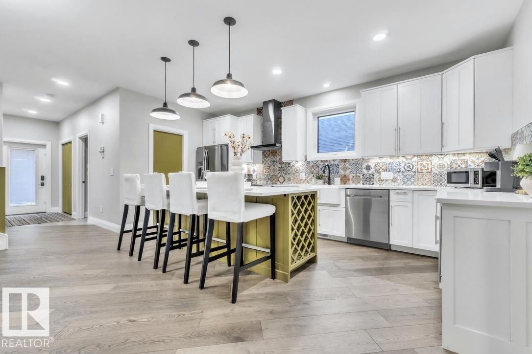 Photo 6 at 8617 108a Street NW, Garneau, Edmonton