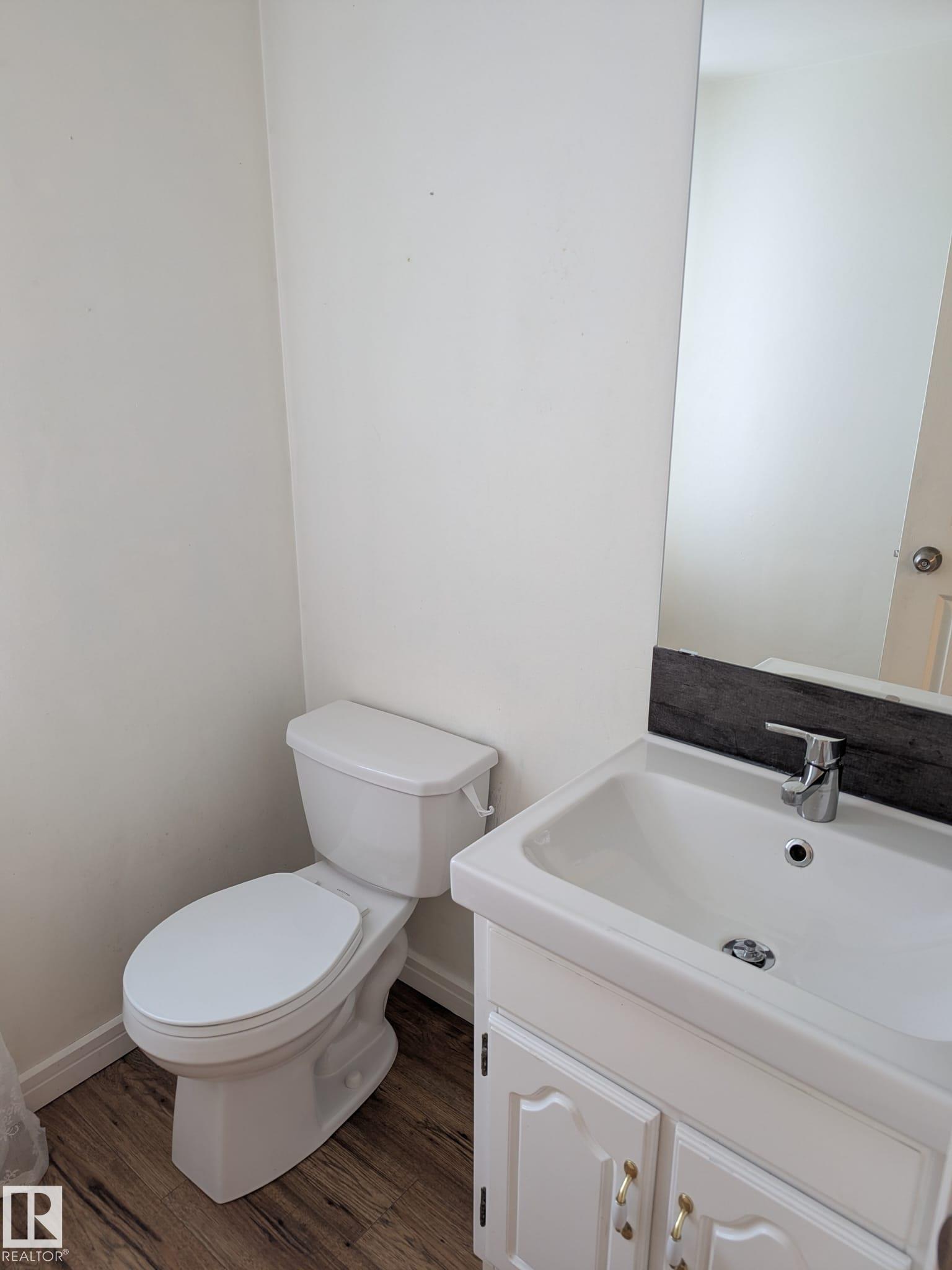 Photo 11 at 3105 109 Street NW, Steinhauer, Edmonton