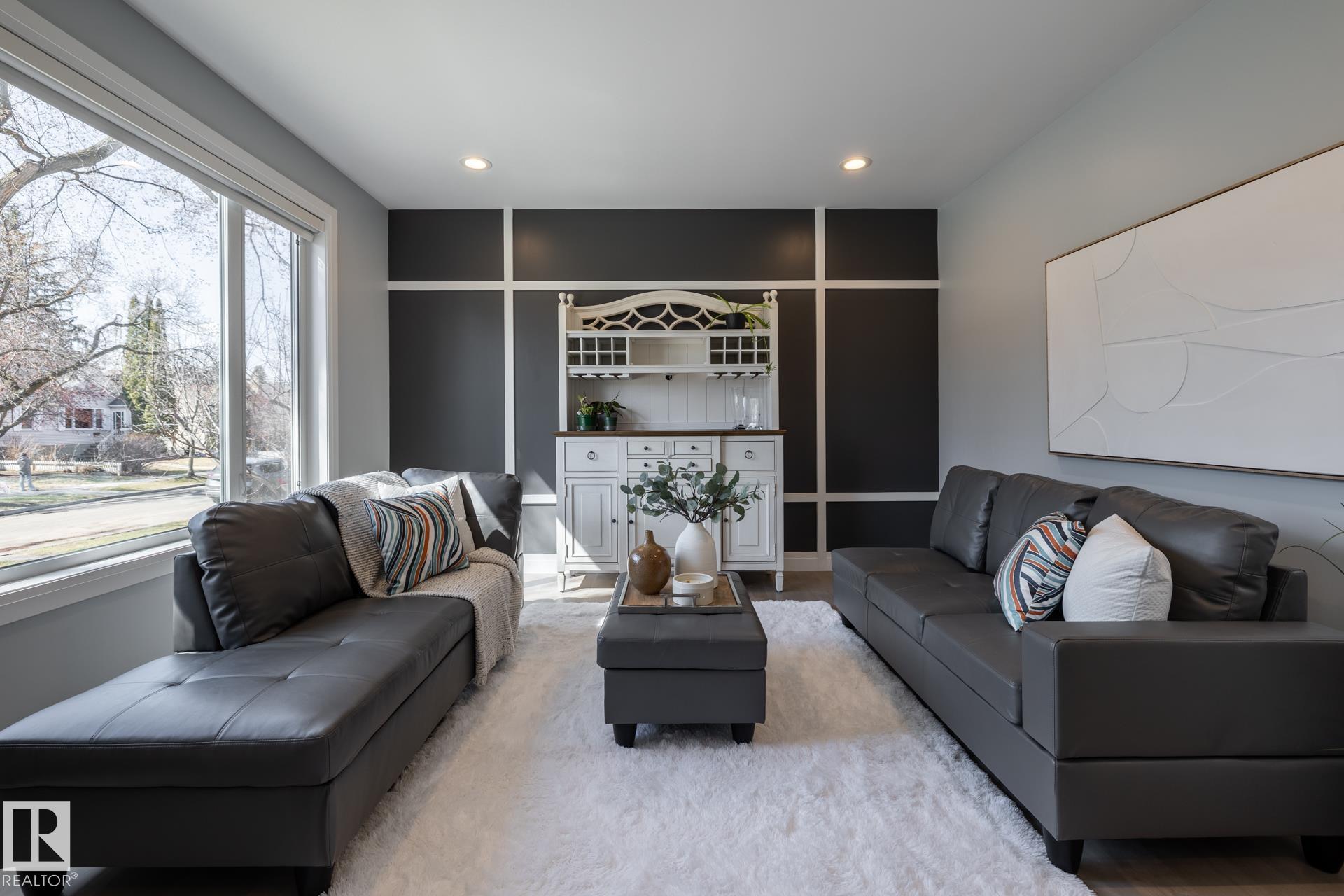 10936 71 Avenue NW, Parkallen, Edmonton