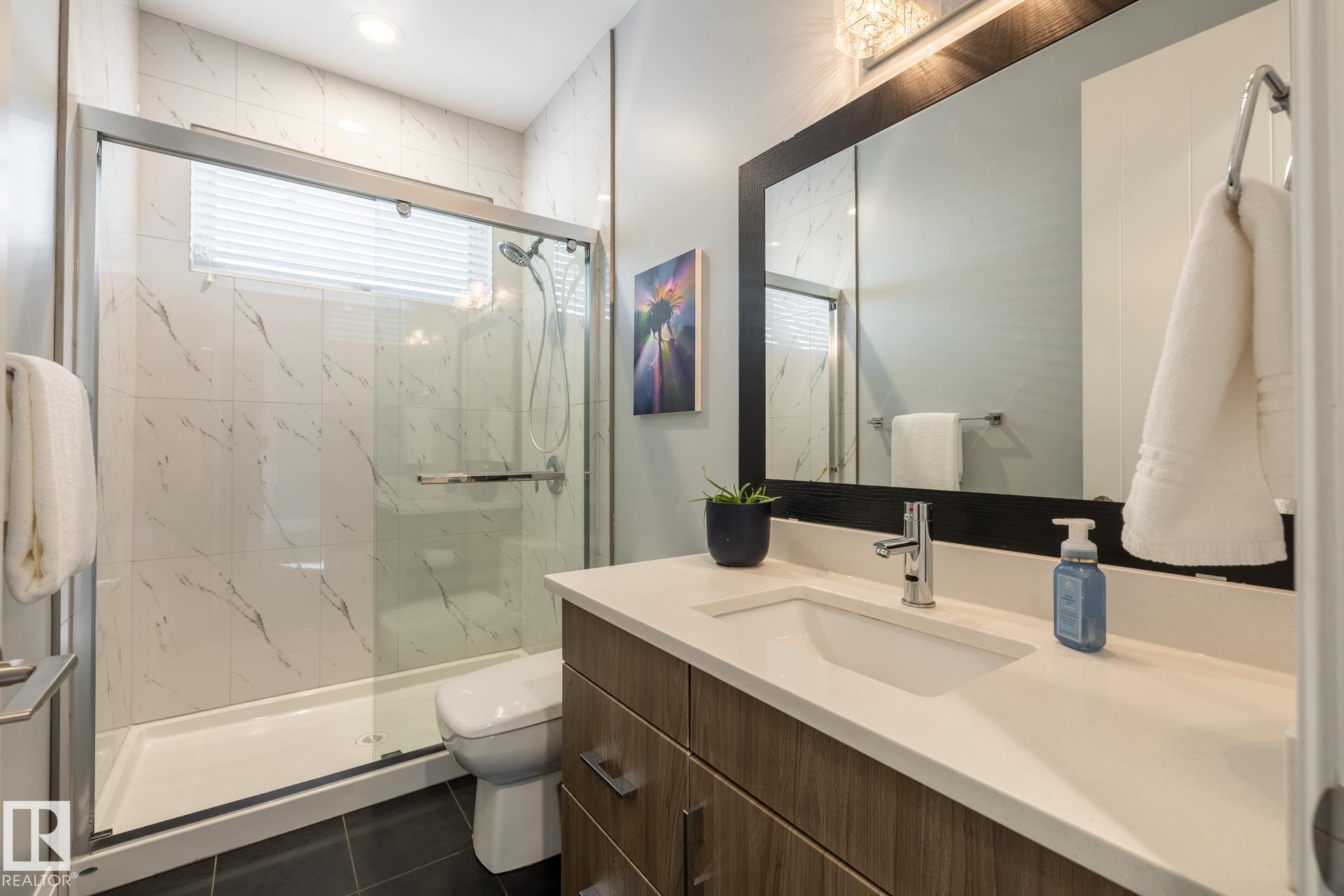 Photo 9 at 10936 71 Avenue NW, Parkallen, Edmonton