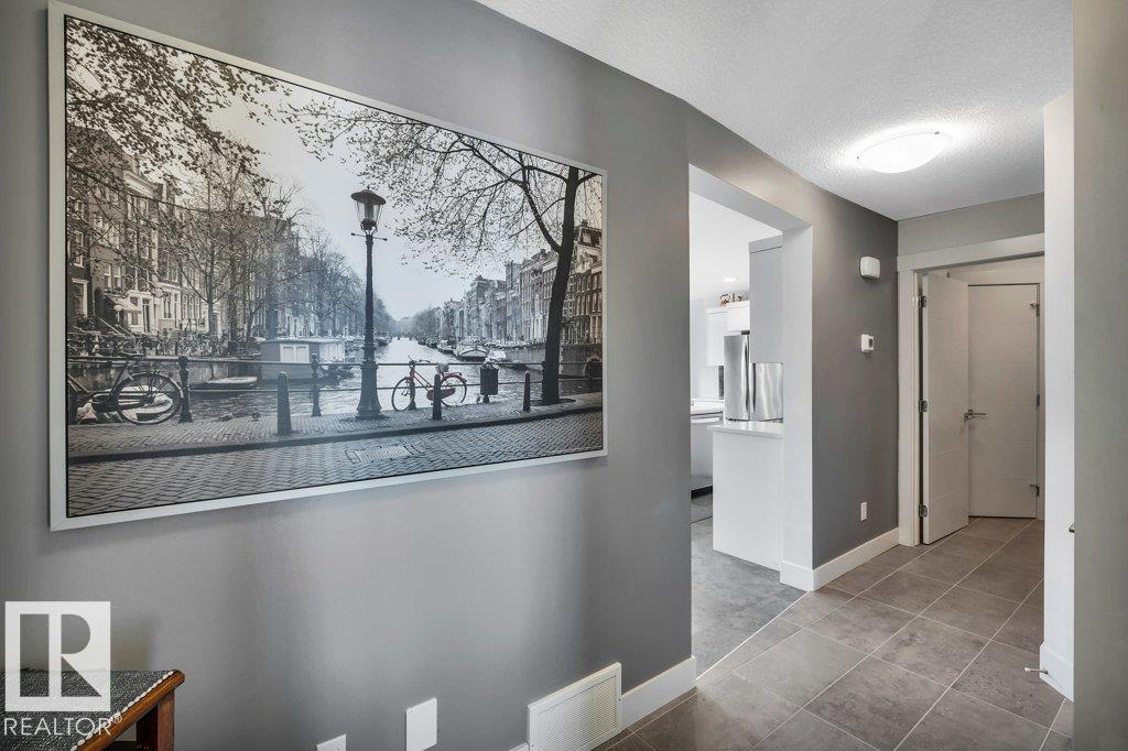 6485 King Wynd SW, Keswick, Edmonton