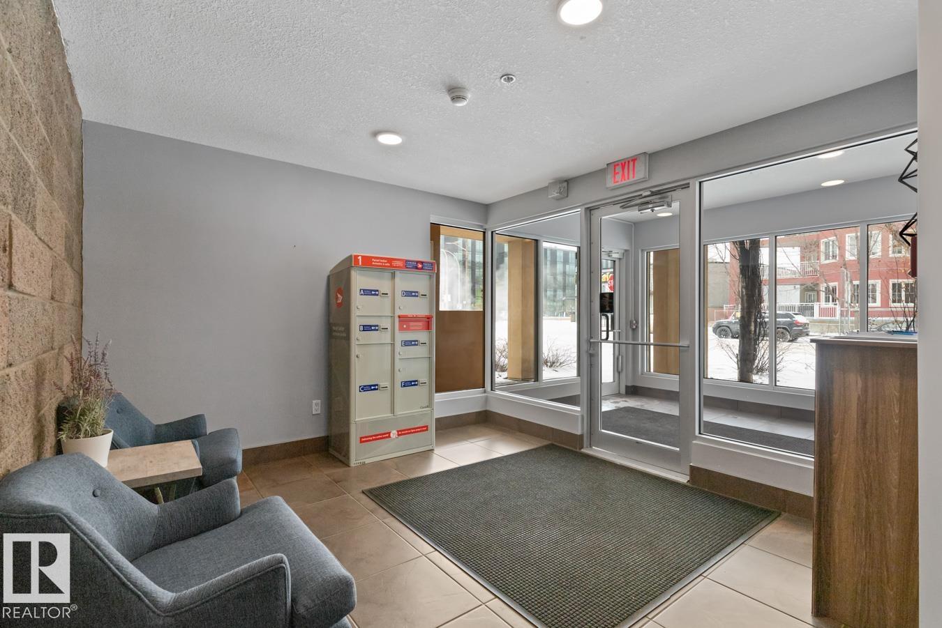 https://zimg.paragon.ice.com/ParagonImages/Property/PM/RAE/225388623/19/0/0/9414d981b6f4d9ae0caf49af450a4dd9/1/e5a2f77f3c4d1d7aa8cbe0ccf02eb3d8/225388623-911b418b-1f41-4aea-8427-347e811c0872.JPG