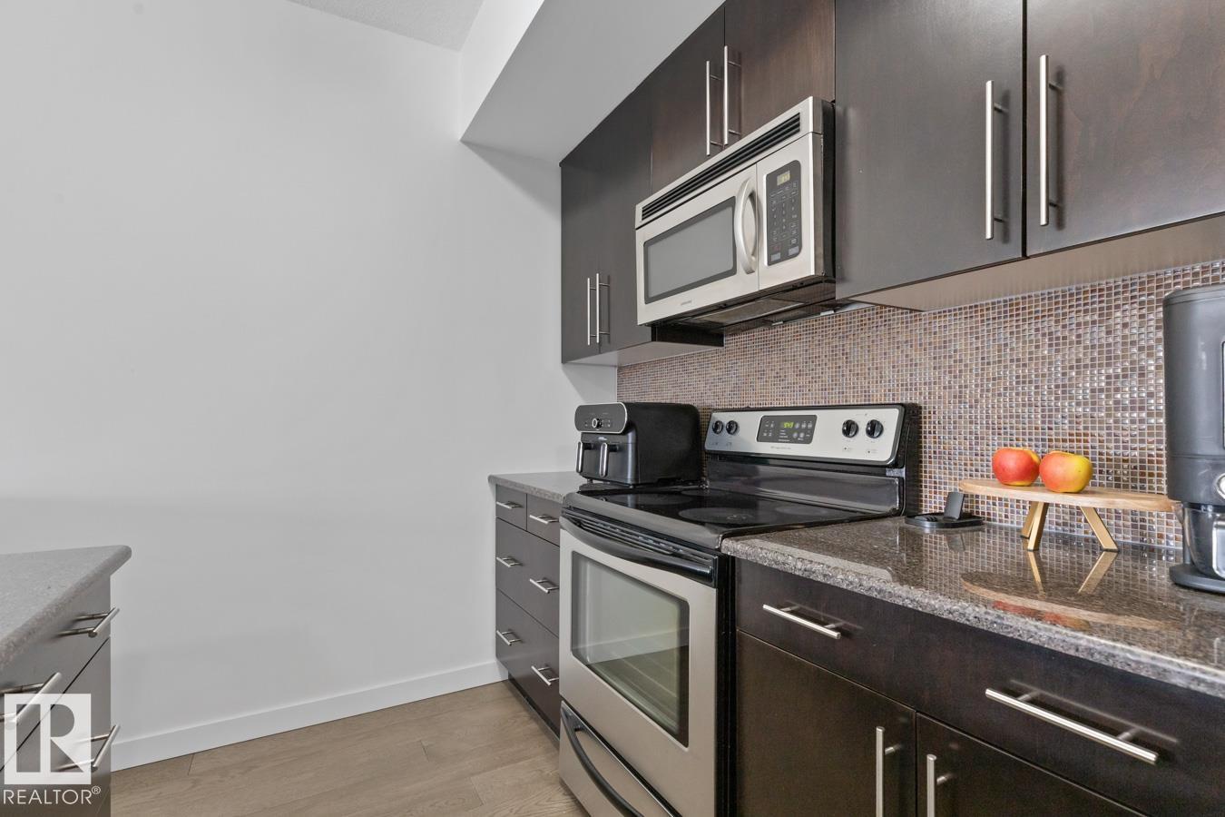 https://zimg.paragon.ice.com/ParagonImages/Property/PM/RAE/225388623/8/0/0/1834d18fc984af34367f0755ff71ca35/1/e5a2f77f3c4d1d7aa8cbe0ccf02eb3d8/225388623-ba3305a0-5420-4bab-829d-0e8123ddbc0a.JPG