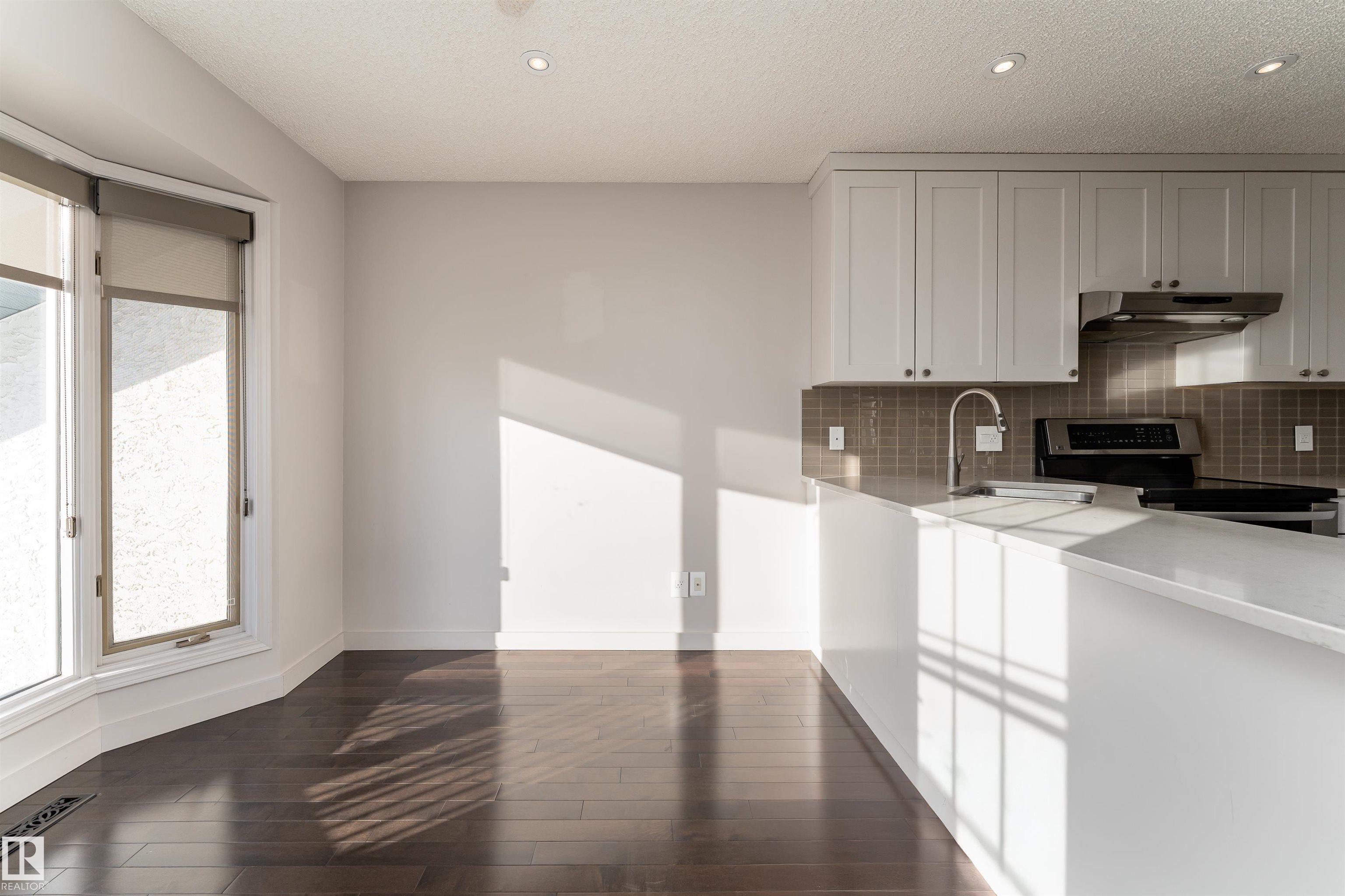 Photo 14 at 174 Oeming Road NW, Ogilvie Ridge, Edmonton