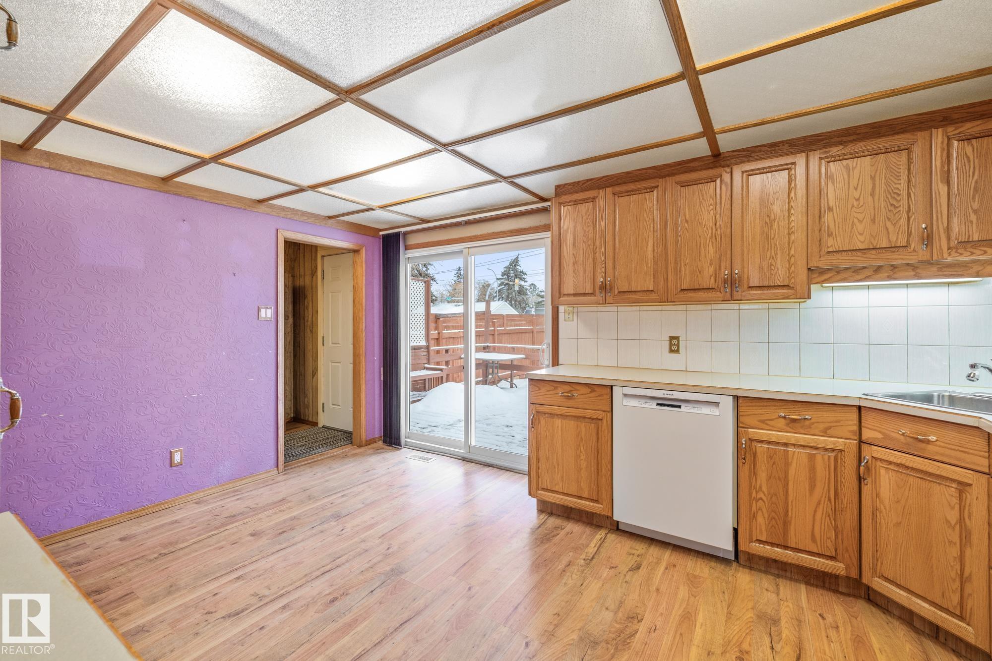 Photo 8 at 10971 157 Street NW, Mayfield, Edmonton