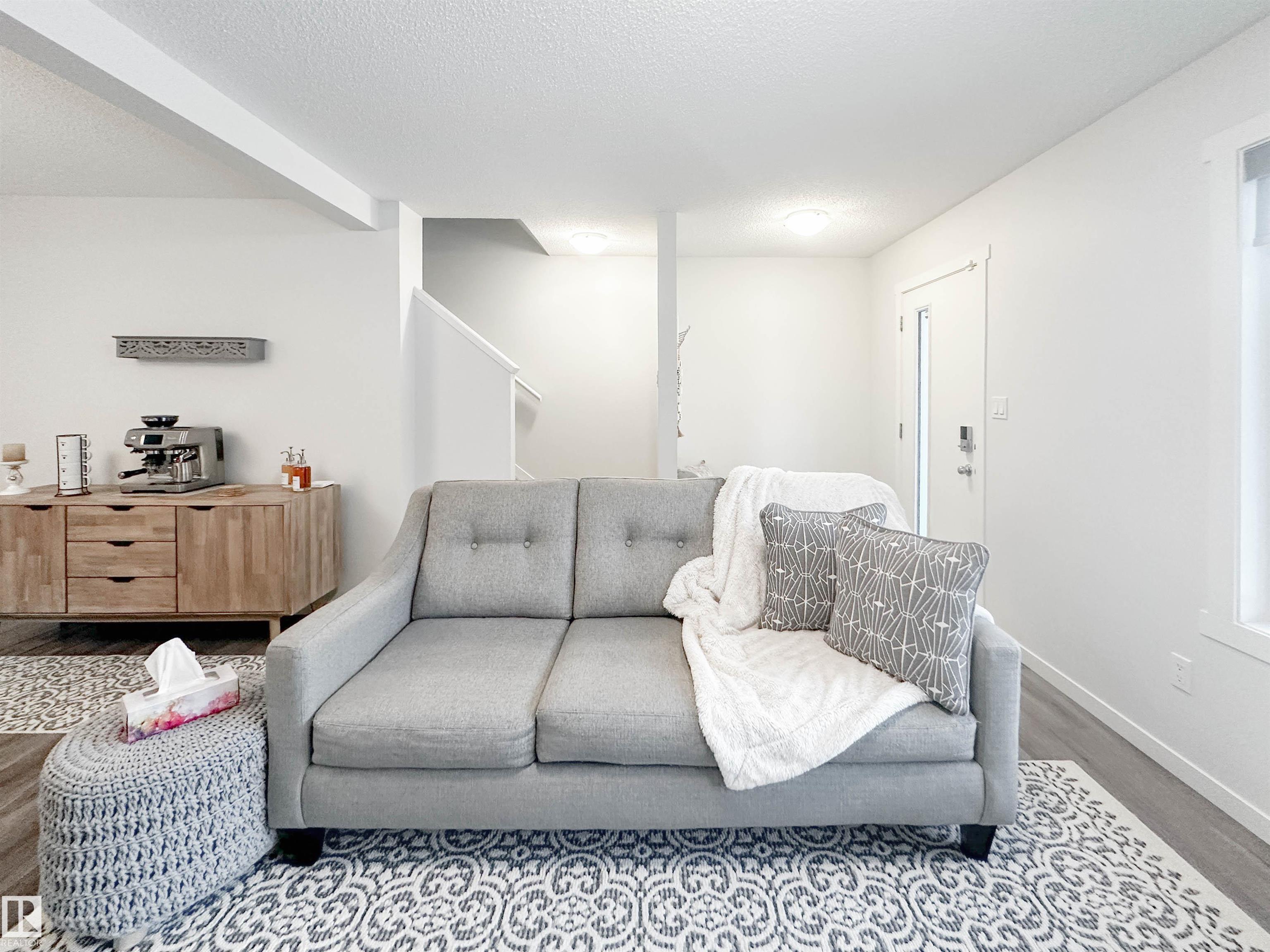 Photo 6 at 1270 Rosenthal Boulevard NW, Rosenthal, Edmonton