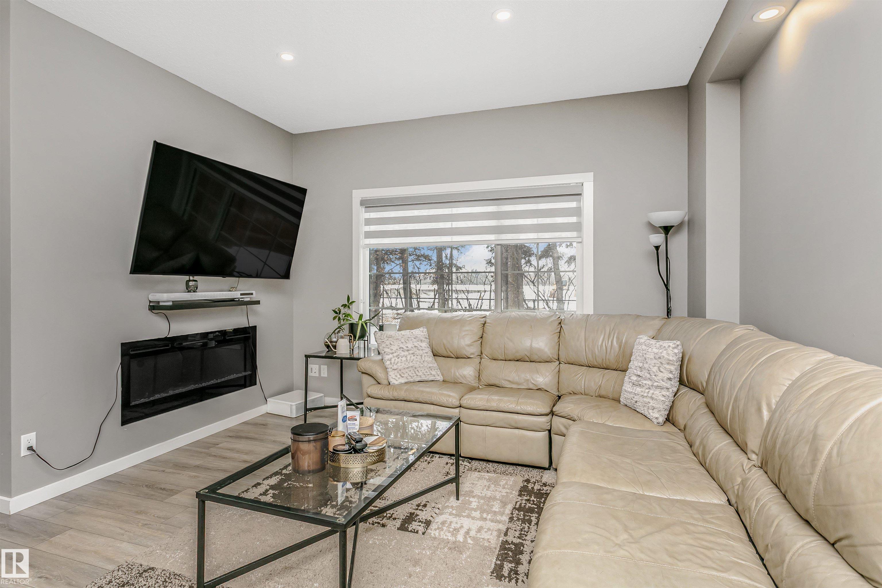 Photo 14 at 7322 Chivers Crescent SW, Chappelle Area, Edmonton