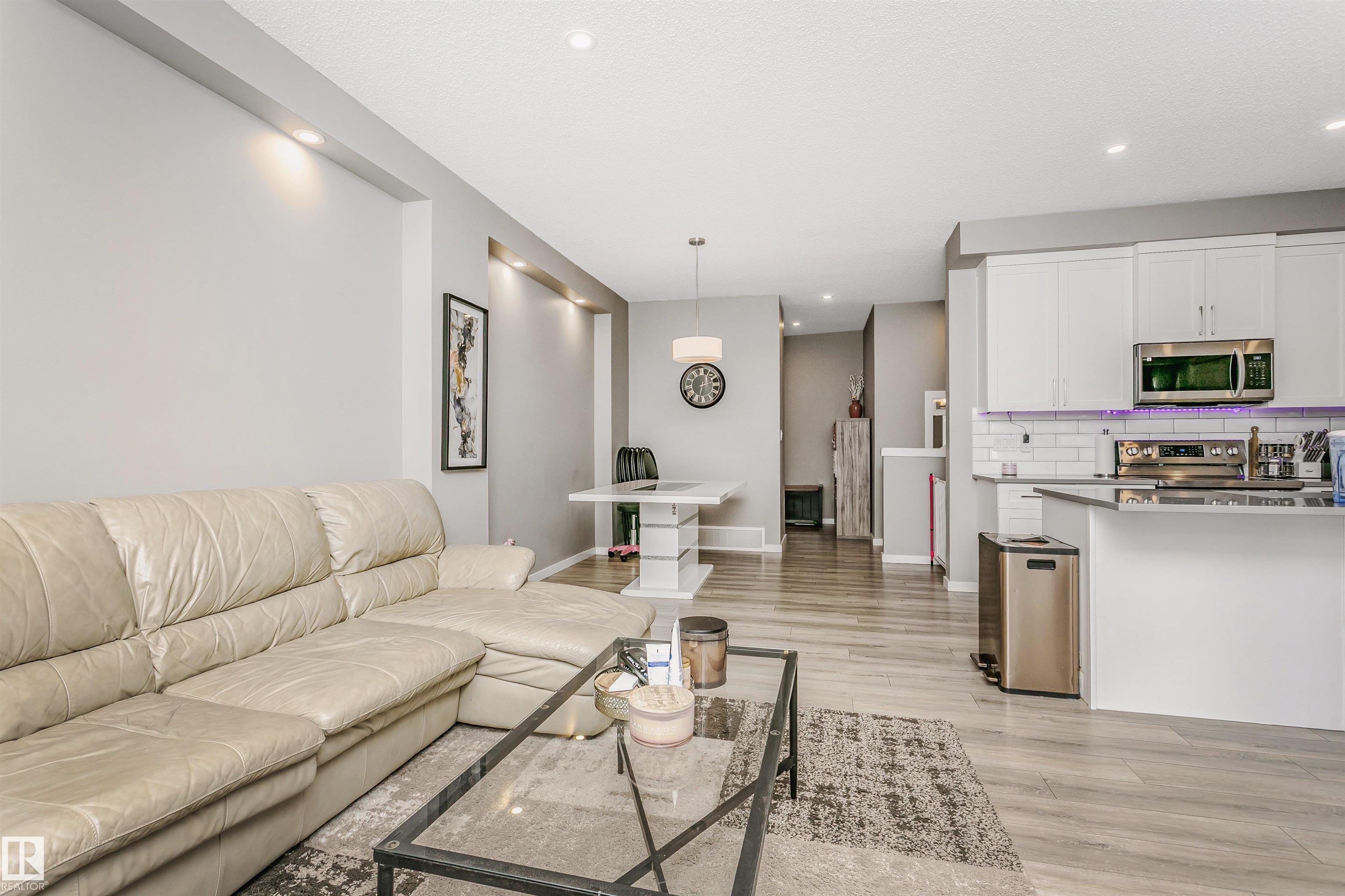 Photo 17 at 7322 Chivers Crescent SW, Chappelle Area, Edmonton