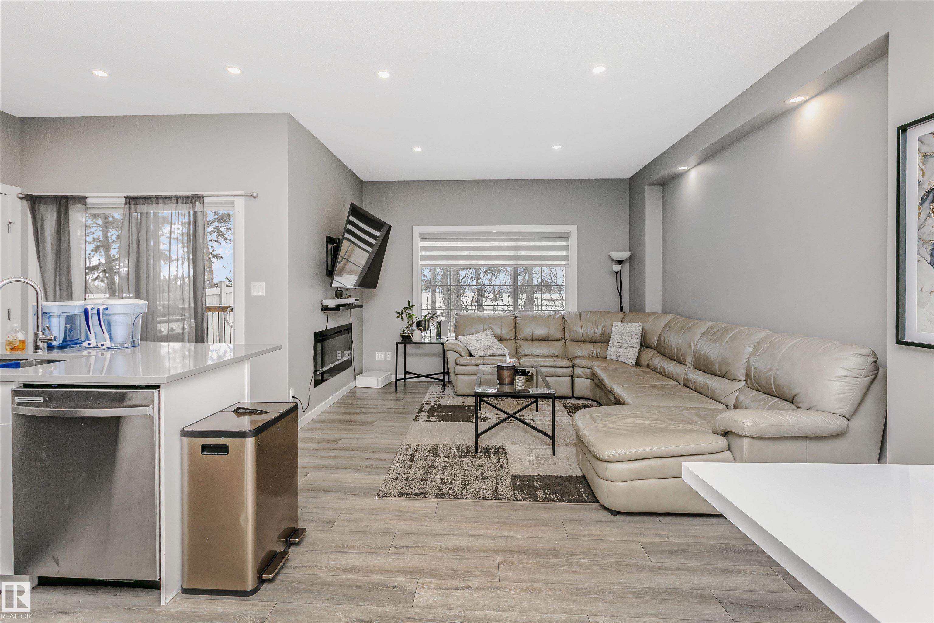 Photo 18 at 7322 Chivers Crescent SW, Chappelle Area, Edmonton