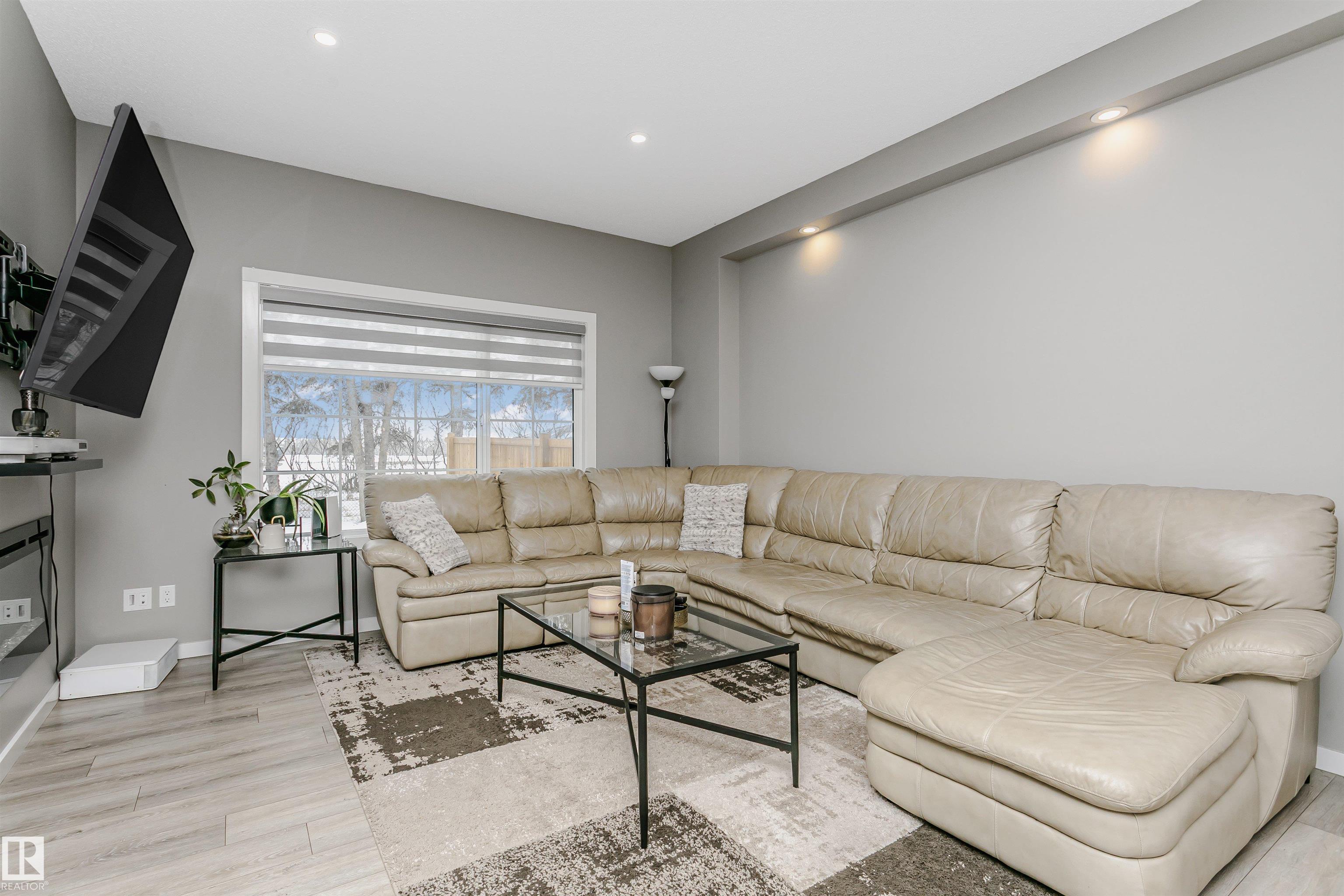 Photo 6 at 7322 Chivers Crescent SW, Chappelle Area, Edmonton