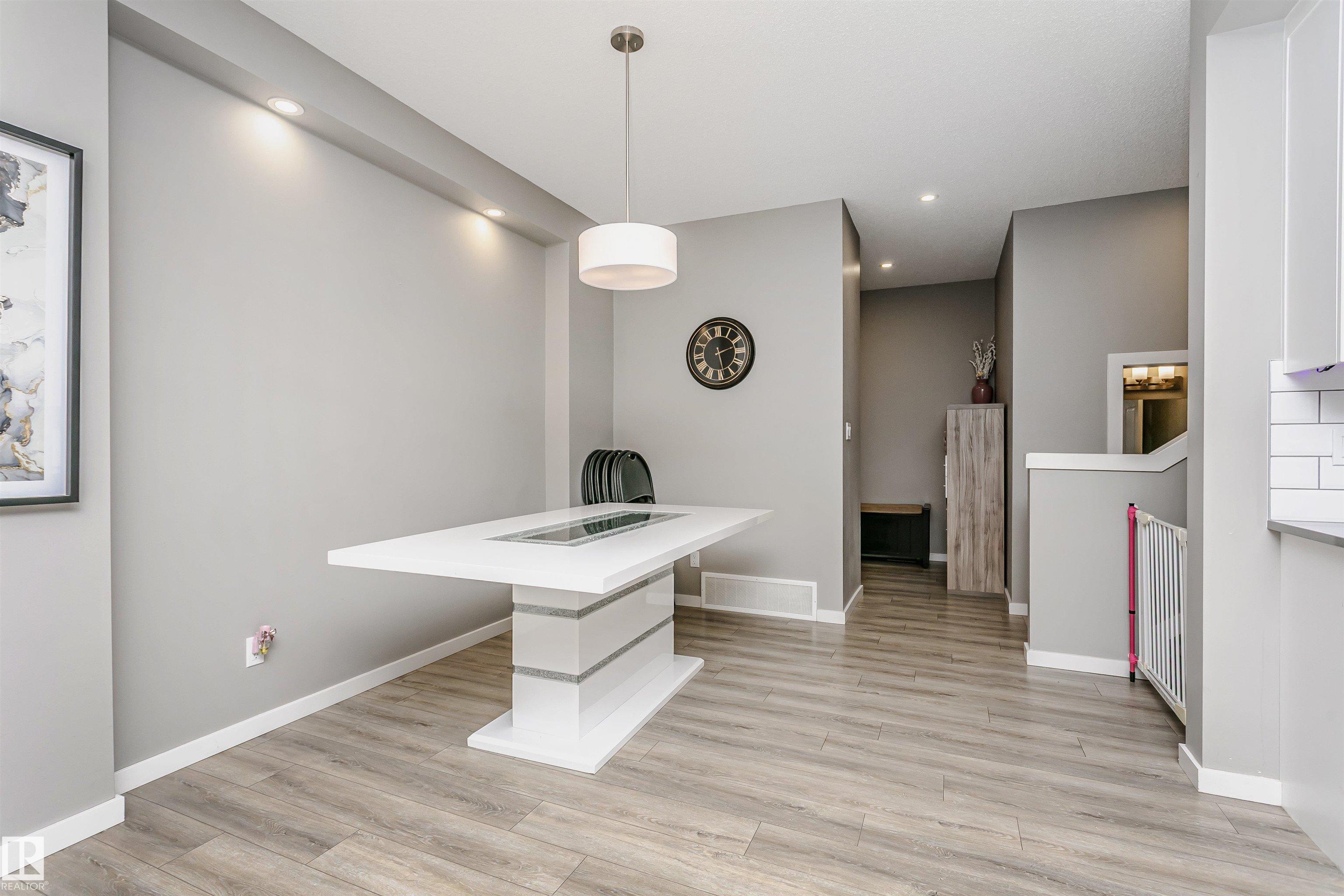 Photo 7 at 7322 Chivers Crescent SW, Chappelle Area, Edmonton