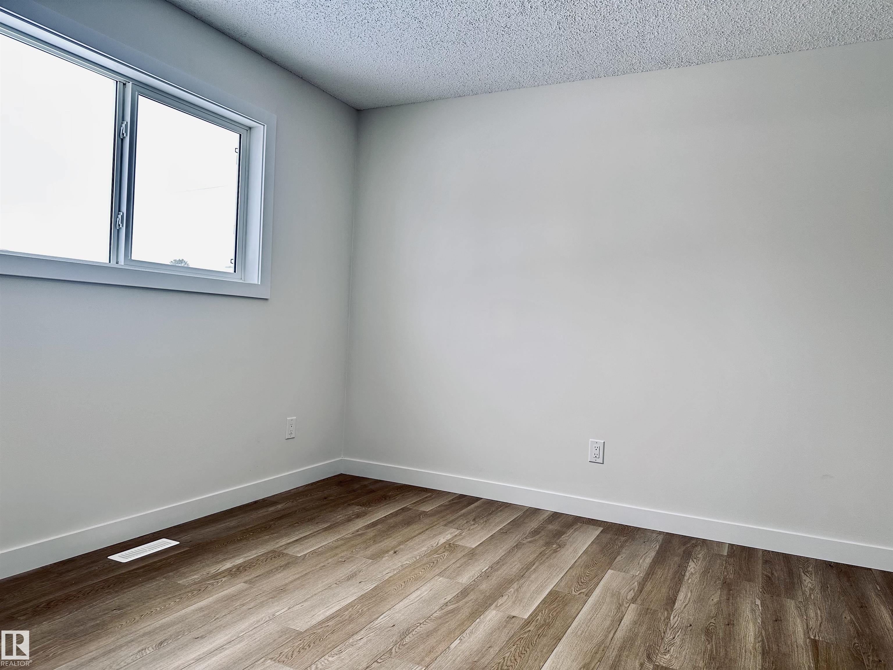 Photo 37 at 4843 115 Avenue NW, Beverly Heights, Edmonton