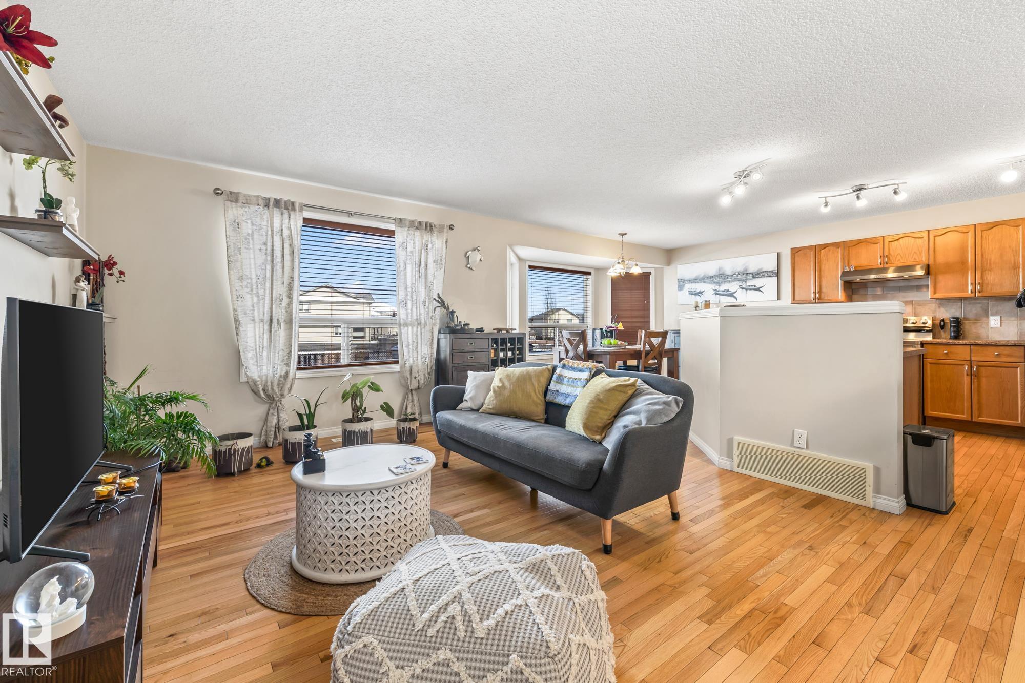 Photo 11 at 5468 162b Avenue NW, Hollick-Kenyon, Edmonton