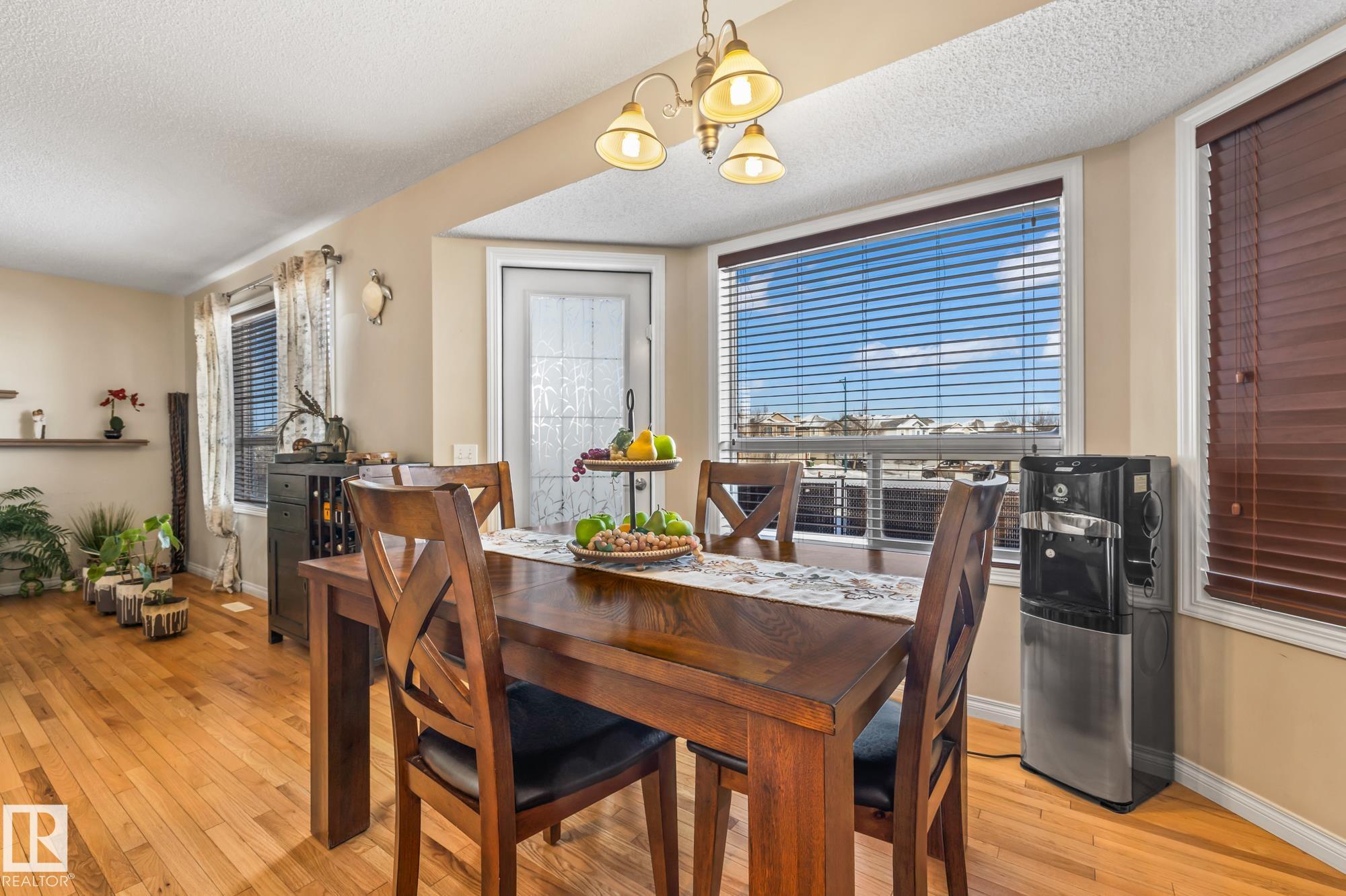 Photo 9 at 5468 162b Avenue NW, Hollick-Kenyon, Edmonton