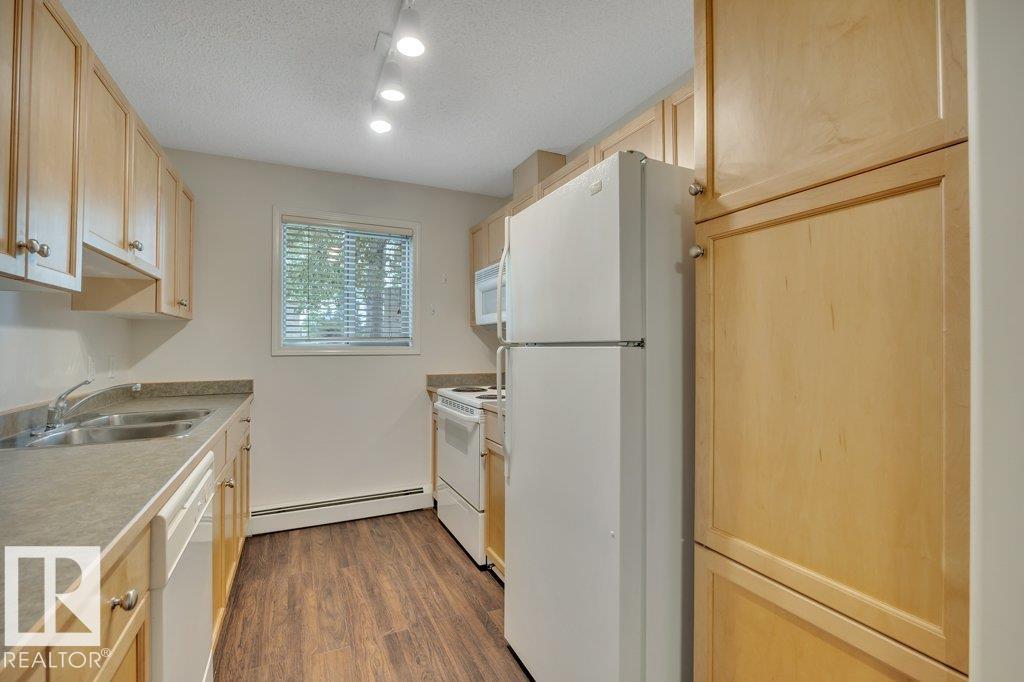 Photo 23 at 102 - 2903 Rabbit Hill Road NW, Hodgson, Edmonton