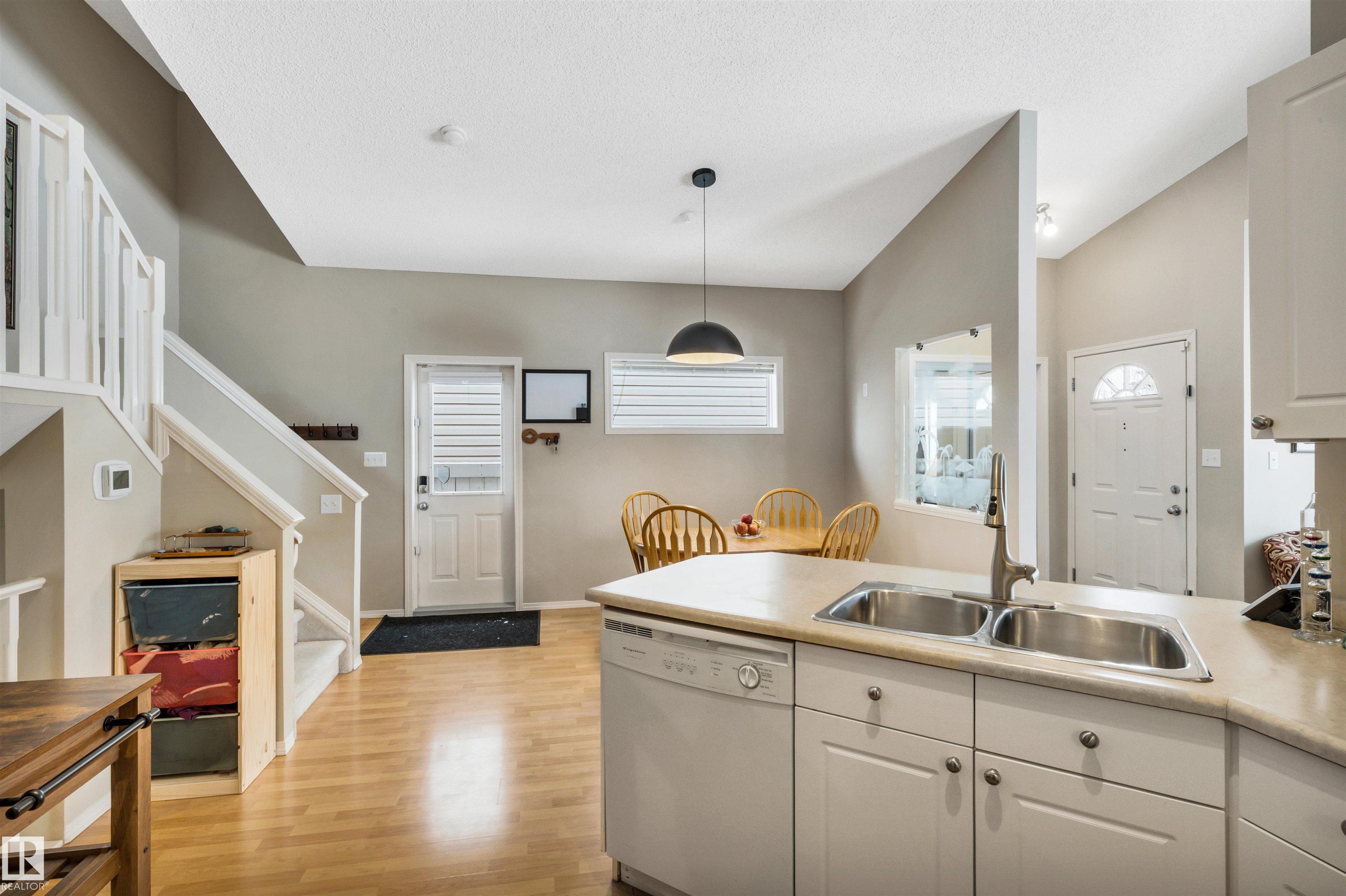 Photo 12 at 21378 87a Avenue NW, Suder Greens, Edmonton