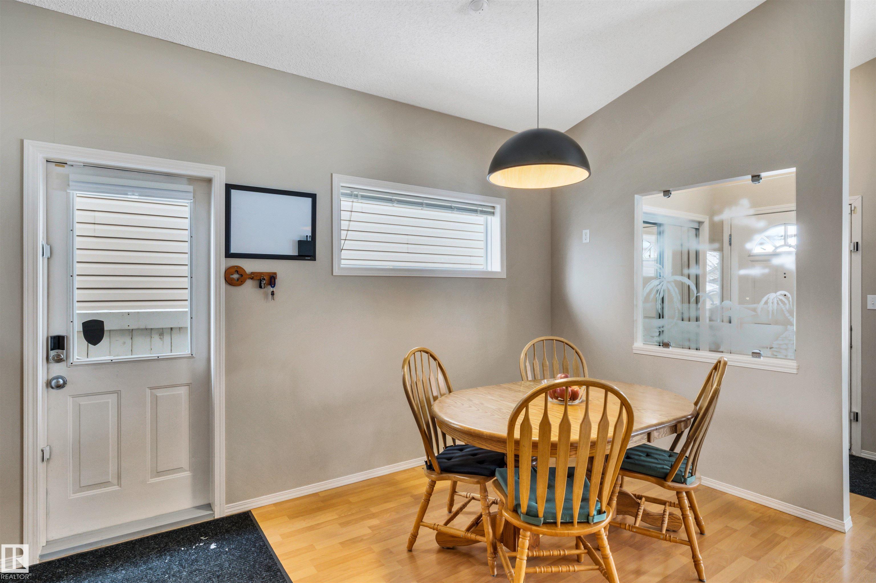 Photo 13 at 21378 87a Avenue NW, Suder Greens, Edmonton