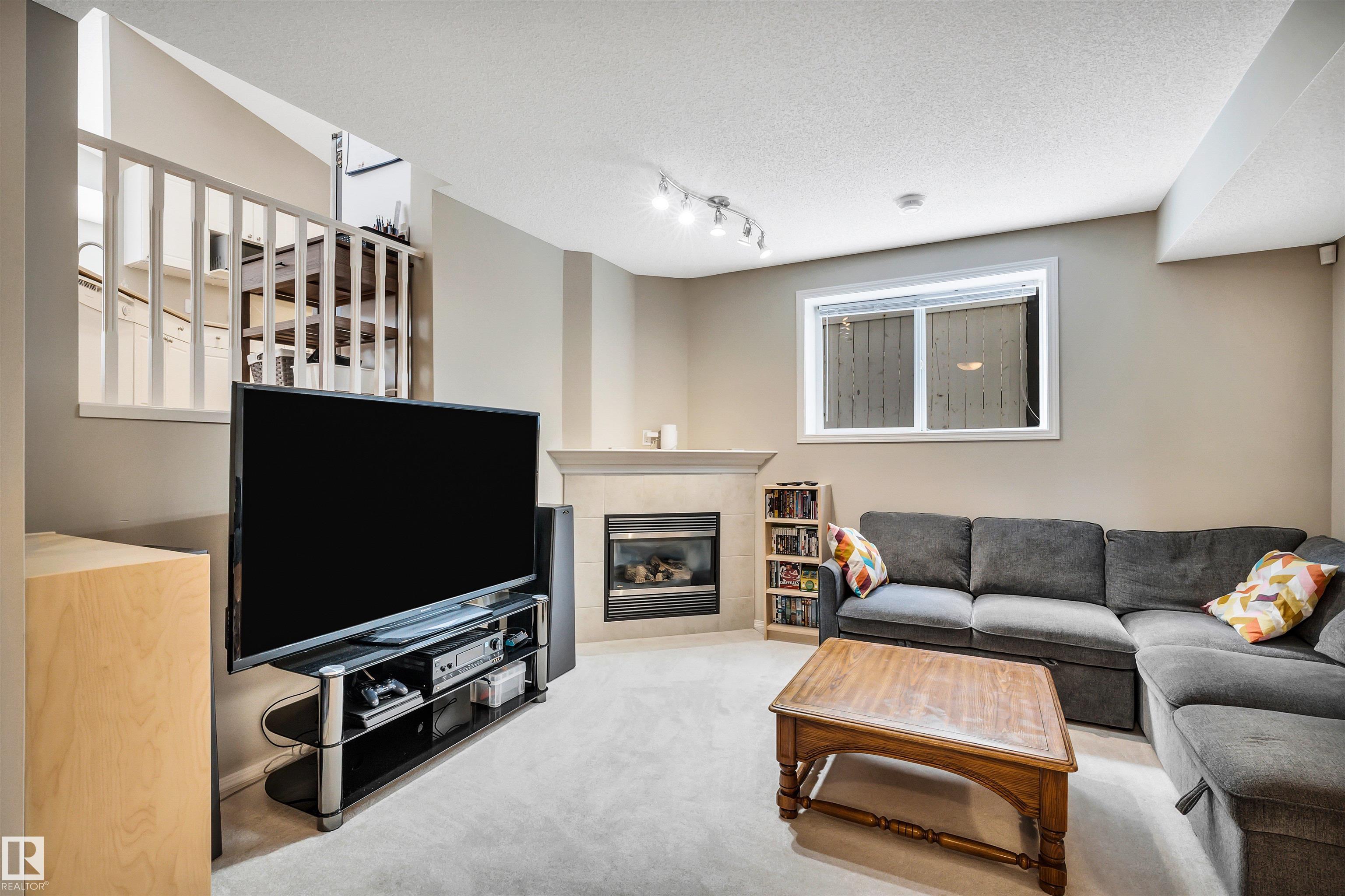 Photo 26 at 21378 87a Avenue NW, Suder Greens, Edmonton