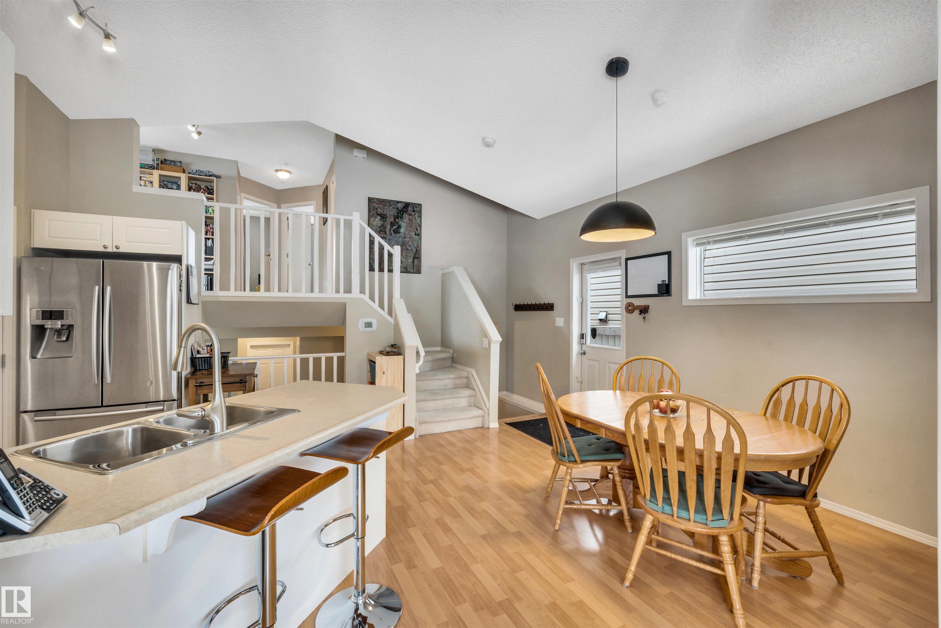 Photo 8 at 21378 87a Avenue NW, Suder Greens, Edmonton