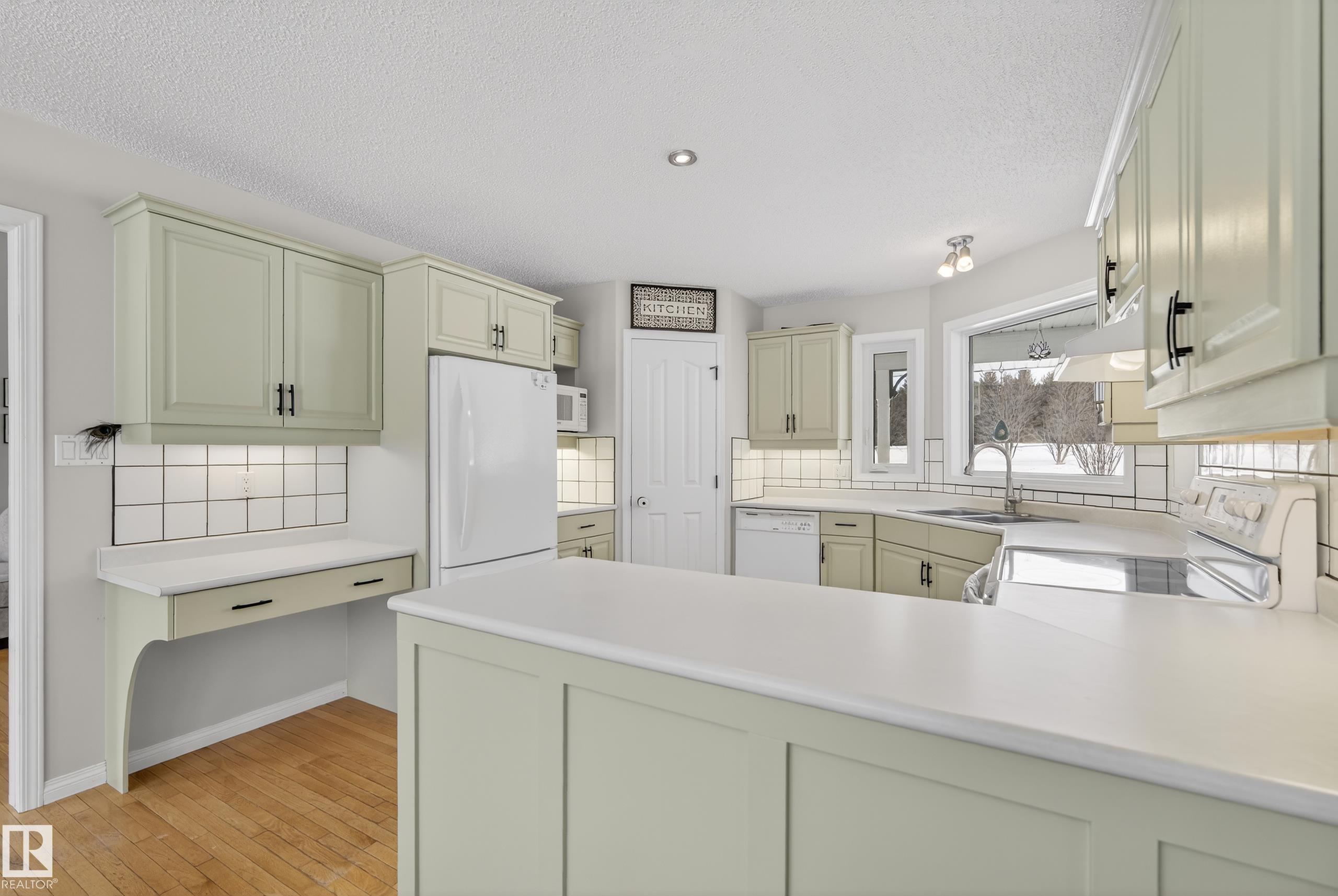 Photo 11 at 11 - 53310 Rge Road 15, Bridgewater Properties, Rural Parkland County