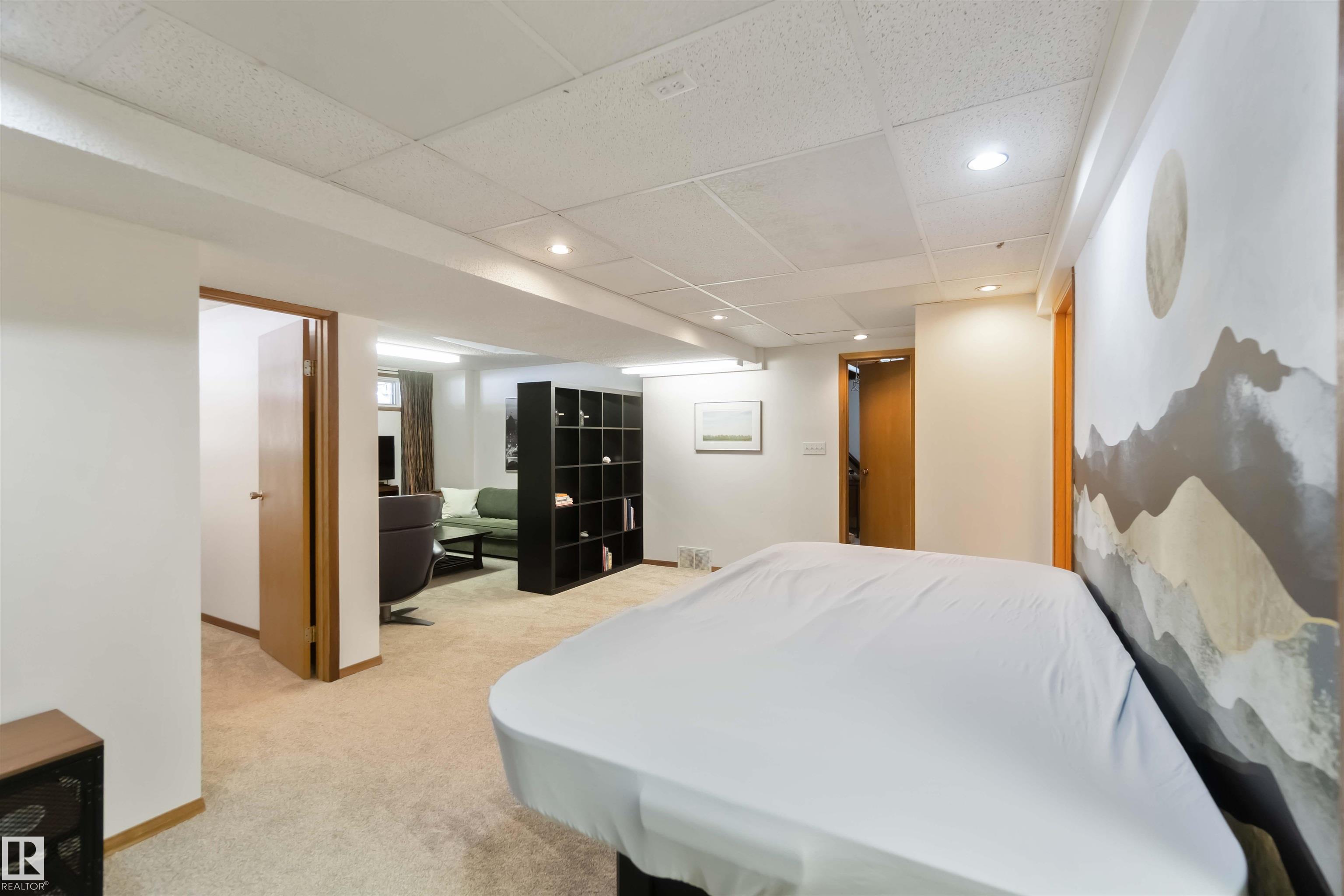 Photo 43 at 213 Oeming Road NW, Bulyea Heights, Edmonton