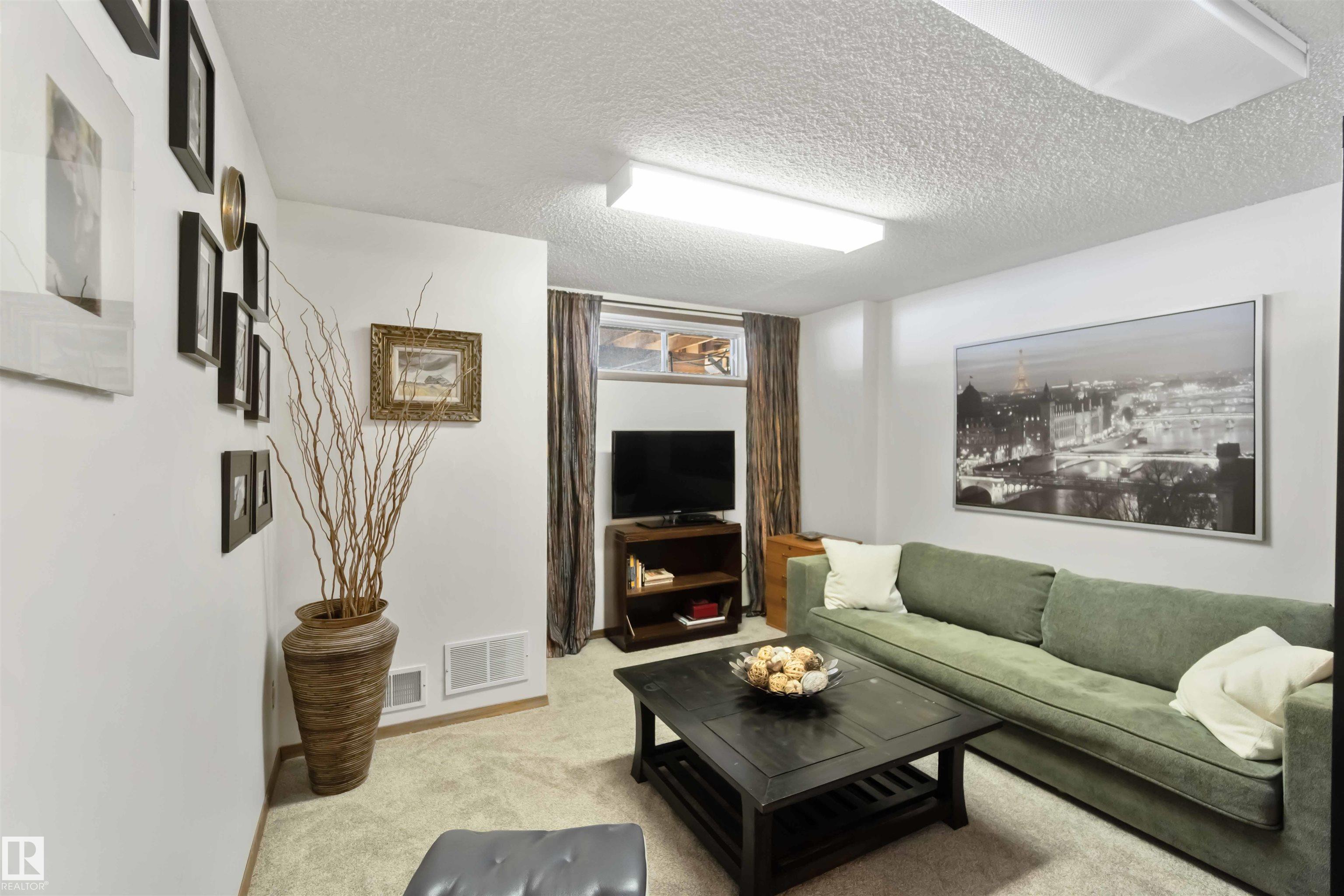 Photo 47 at 213 Oeming Road NW, Bulyea Heights, Edmonton