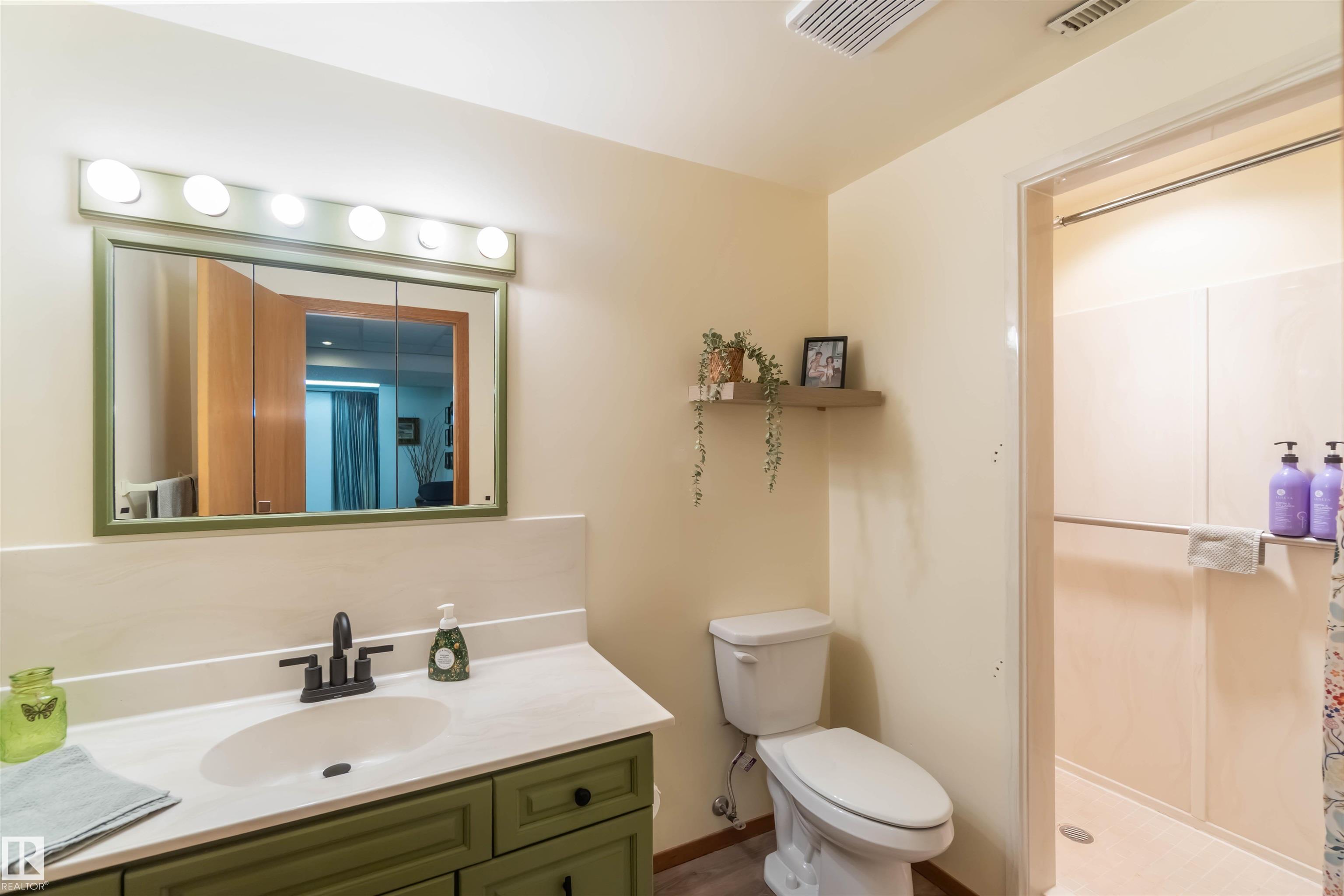 Photo 49 at 213 Oeming Road NW, Bulyea Heights, Edmonton