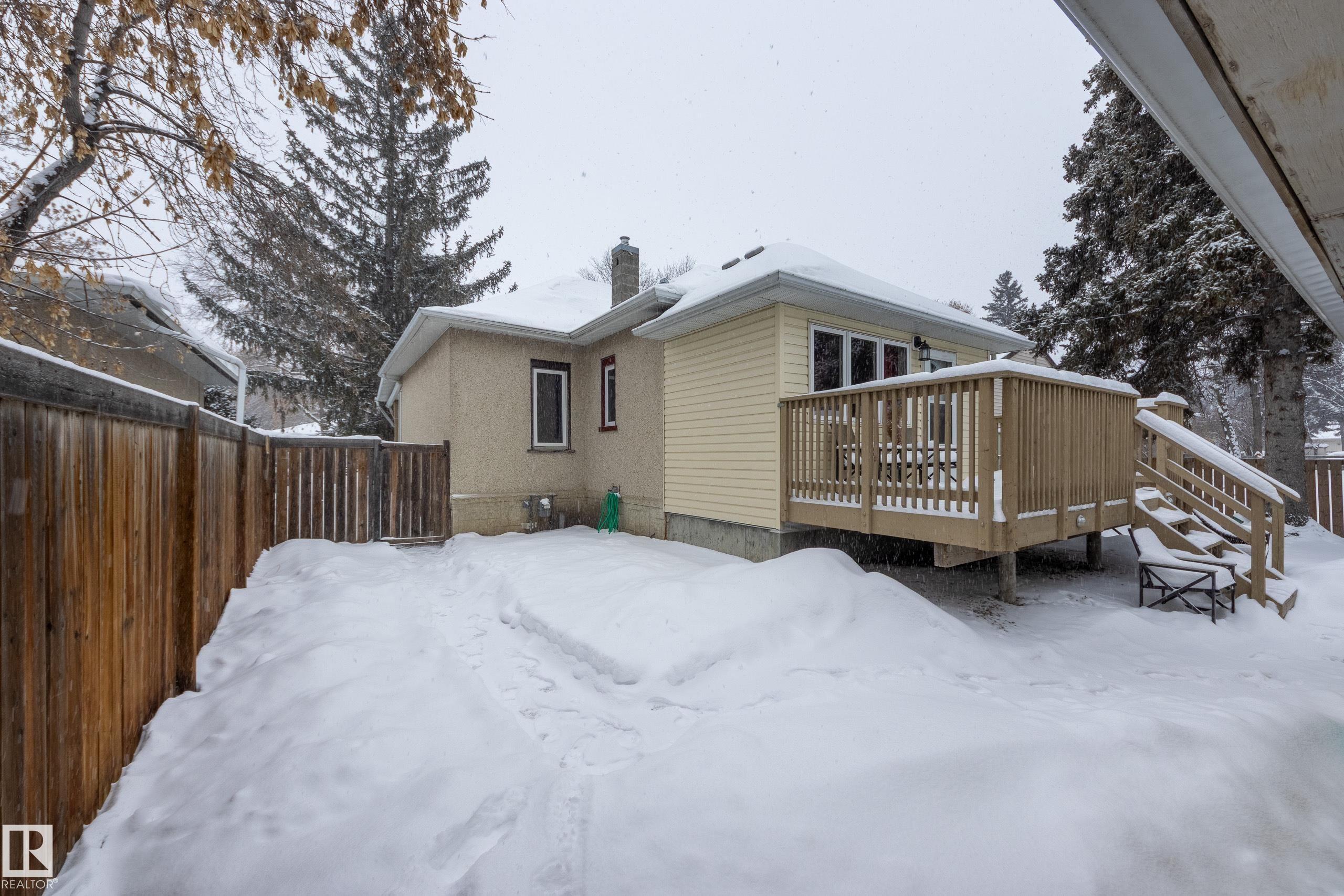 Photo 32 at 12126 39 Street NW, Beacon Heights, Edmonton